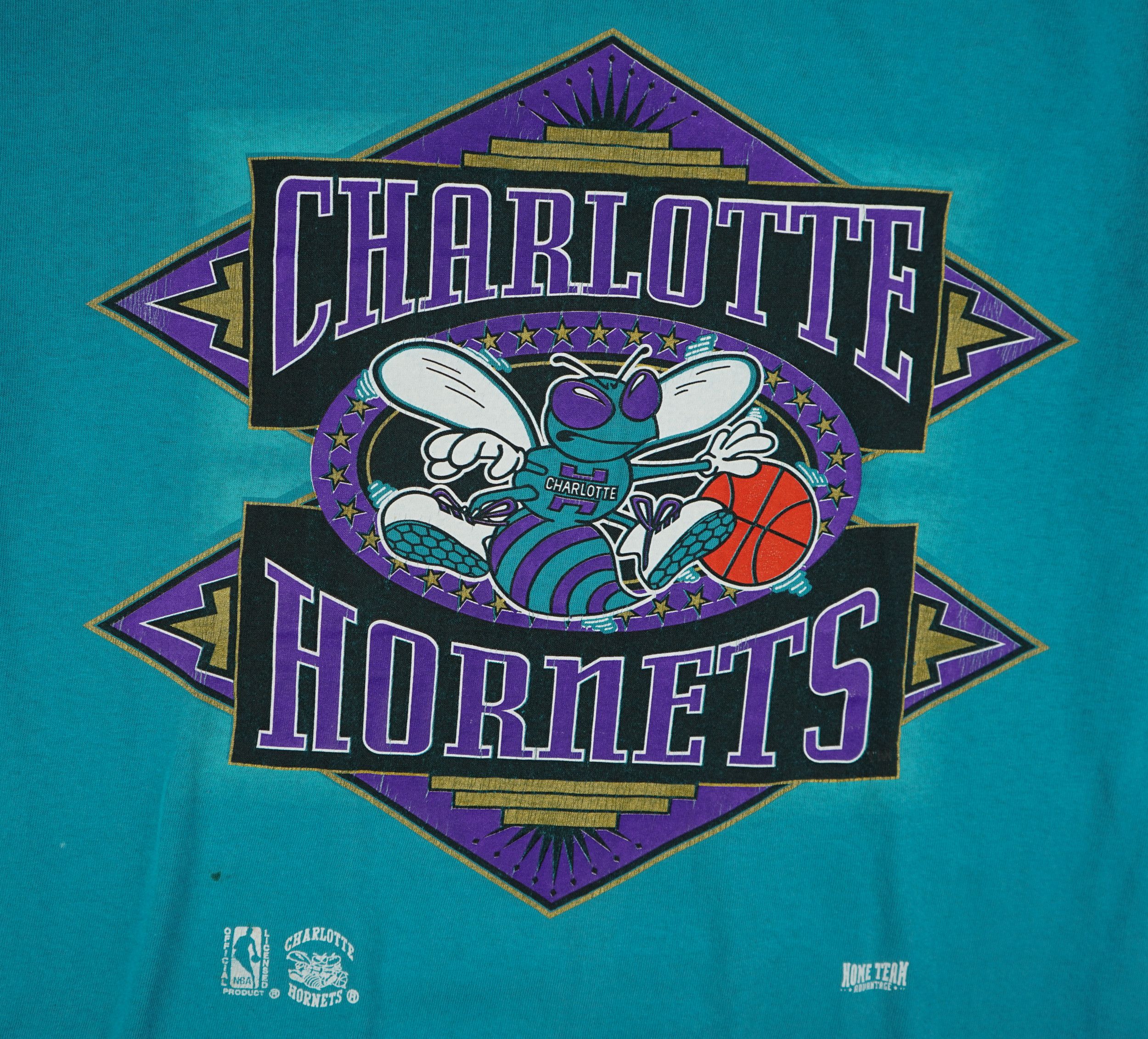 Chemise Vintage 90s Charlotte Hornets Nutmeg - Taille L Pour Homme, Violet, Fabriqué USA