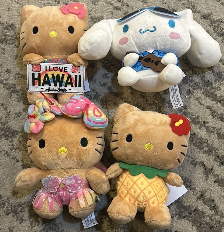 Other Sanrio ABC Store Hello Kitty & Friends Hawaii Series Plush Size ONE SIZE - 1 Thumbnail