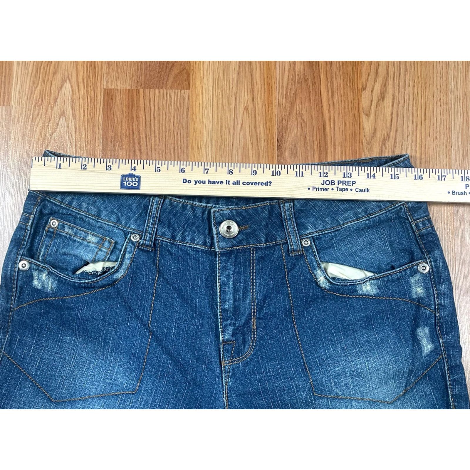 DKNY VINTAGE: No DKNY Jeans Straight Leg High Rise Blue Denim Distressed Womens Size 8 Jeans Distressed DKNY Blue Denim Jeans Size 30" / US 8 / IT 44 - 3 Thumbnail