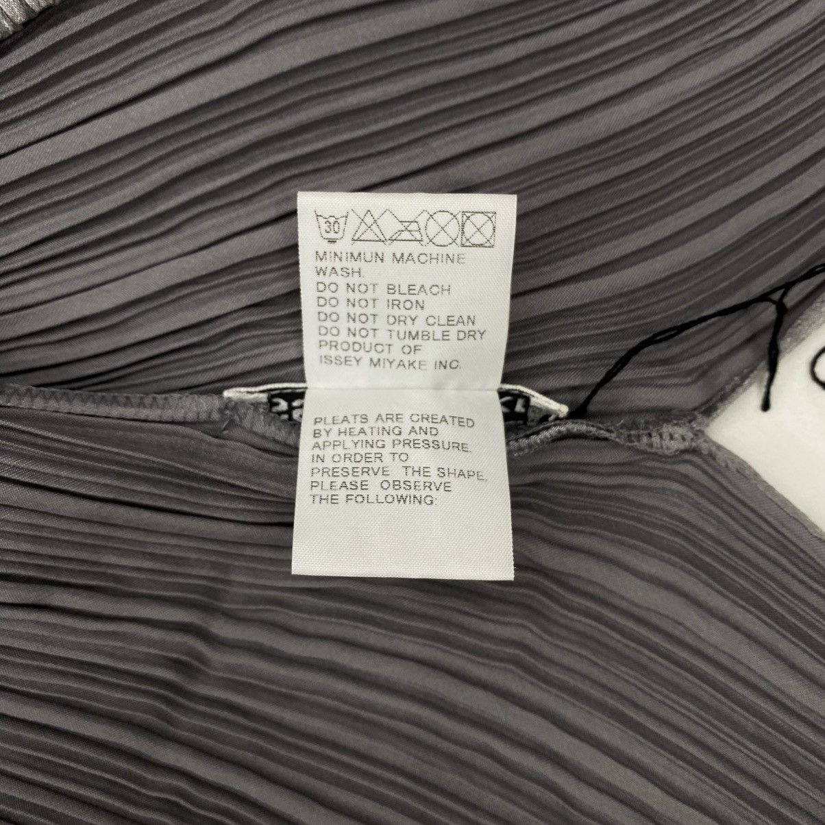 Issey Miyake × Pleats Please Issey Miyake Issey Miyake Pleated Sleeveless Top Size S / US 4 / IT 40 - 5 Thumbnail