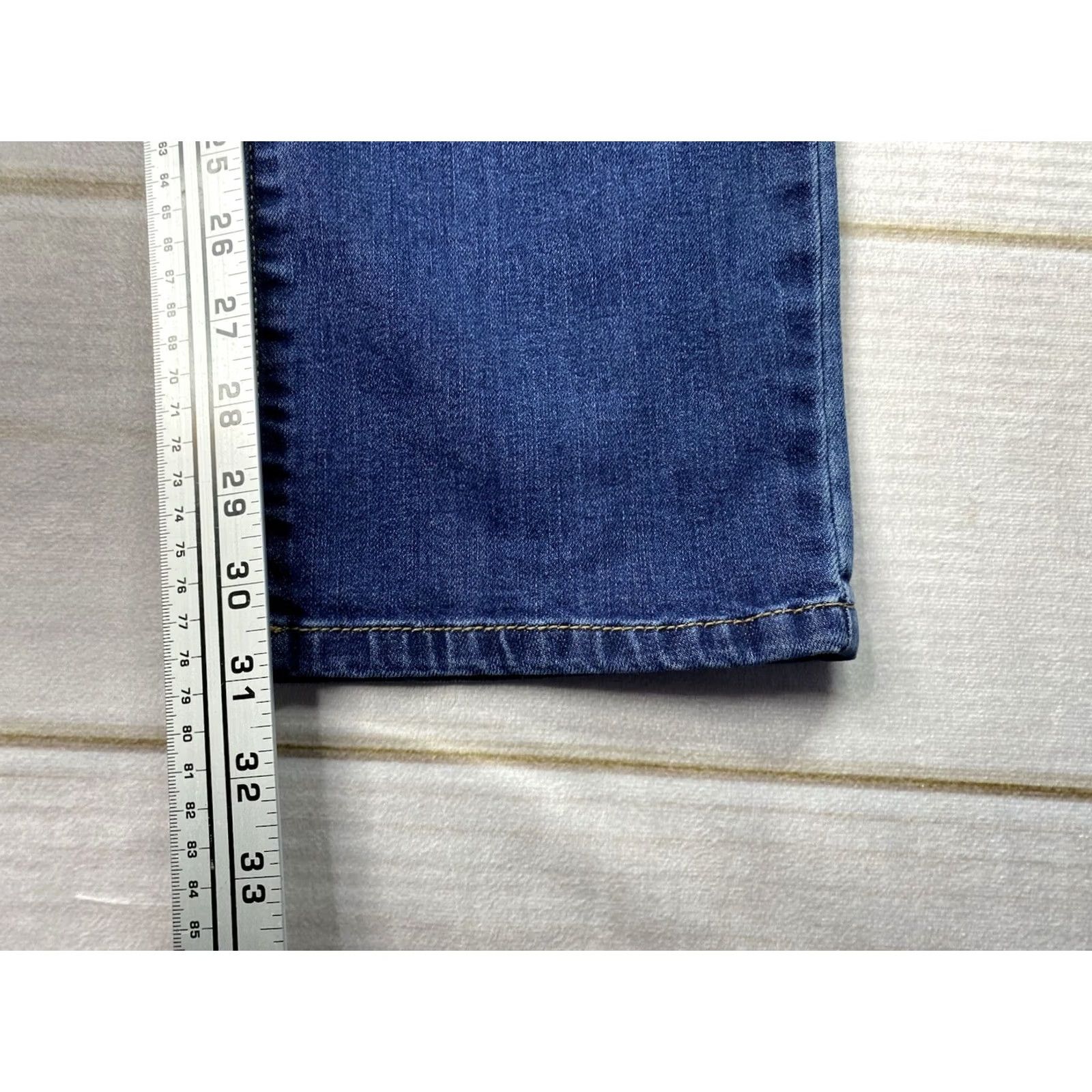 Vintage St John's Bay Jeans Womens 12 Tall Straight Denim Blue 5-Pocket Stretch MId Rise Vintage No N/A Size 34" / US 12 / IT 48 - 4 Thumbnail