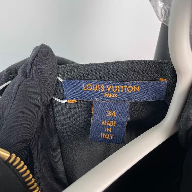 Louis Vuitton Louis Vuitton 22Ss Black Sheep Wool Zip Crew Neck Short Sl Size XXS / US 00 / IT 34 - 7 Thumbnail