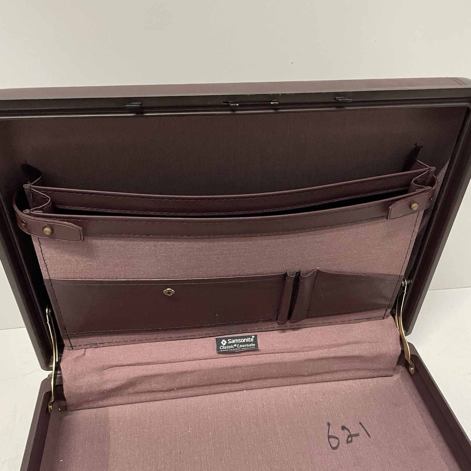 Samsonite VTG Samsonite 1987 Burgundy Laureate Leather Briefcase Size ONE SIZE - 12 Thumbnail