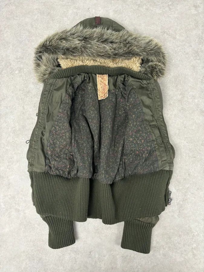 Chevignon 1990s Chevignon Military Aviator Fur Bomber Jacket Size S / US 4 / IT 40 - 8 Thumbnail