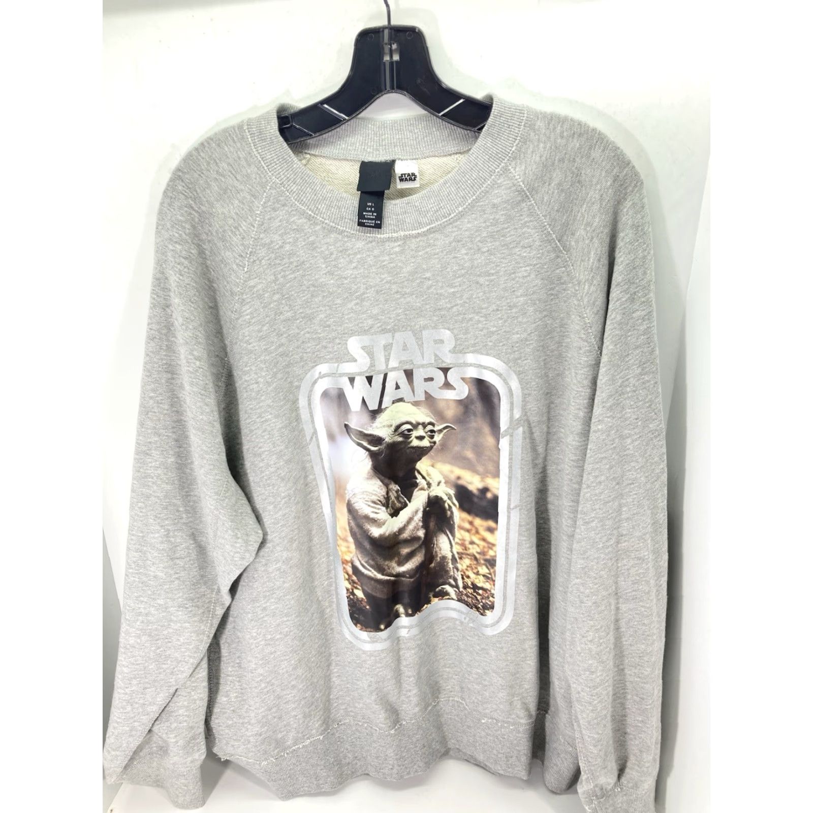 Star Wars VINTAGE Star Wars Yoda H&M Sweatshirt Men Size L Gray Pullover Long Sleeve Cotton Crew Neck Graphic Print Stars Shirt Mens Size US L / EU 52-54 / 3 - 2 Thumbnail