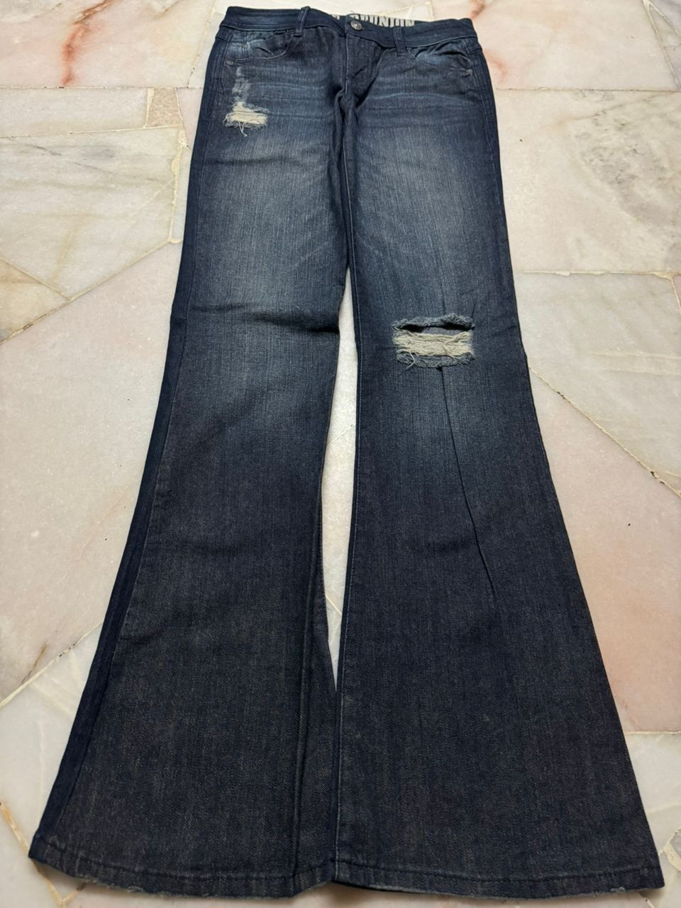 Tornado Mart VINTAGE 2000s REUNION REWASH DISTRESSED RIPPED BELL BOTTOM Size US 27 - 3 Thumbnail