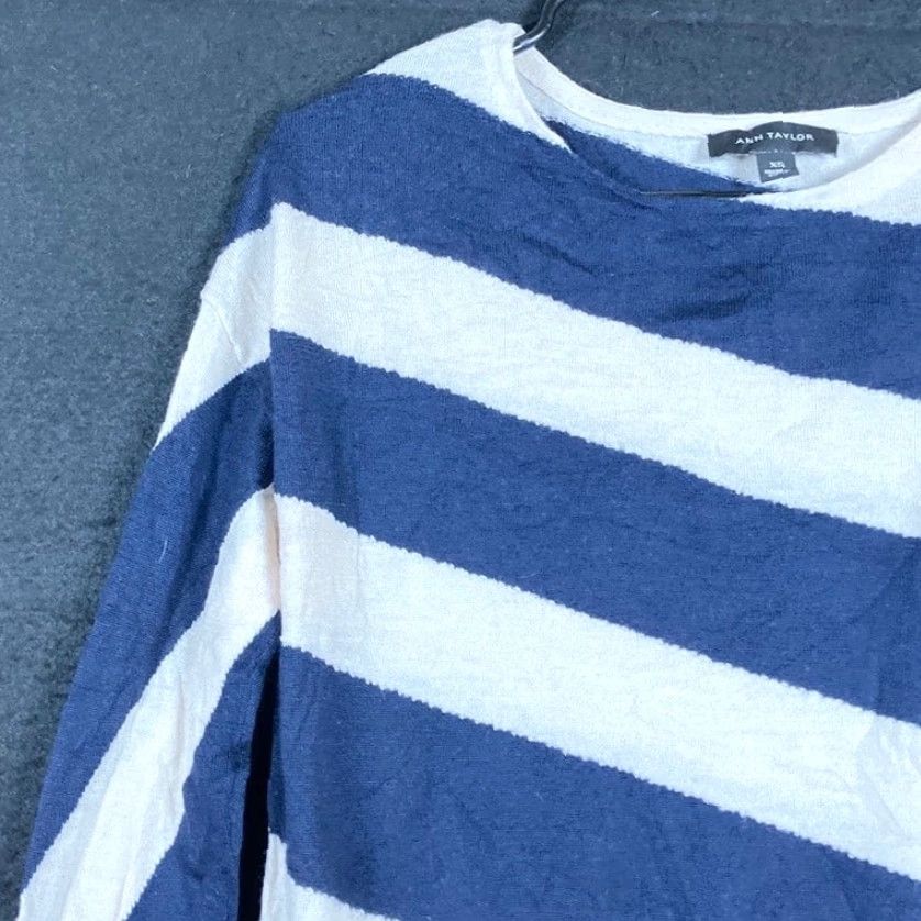 Loft VINTAGE LOFT Ann Taylor WOmenS Sweater Navy Blue White 100% Merino Wool XS Crew Neck Long Sleeve Knit Pullover Lightweight Casual Workwear Preppy Size XS / US 0-2 / IT 36-38 - 4 Thumbnail