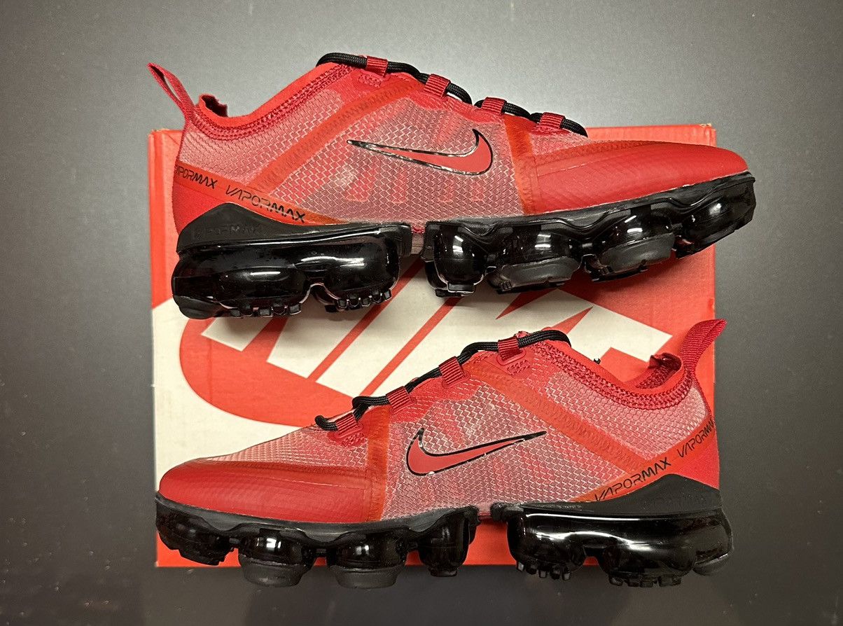 Nike Nike Air Vapormax 2019 Running Shoes GS Sz 5y NEW DS! Size US 5 / EU 37 - 2 Thumbnail