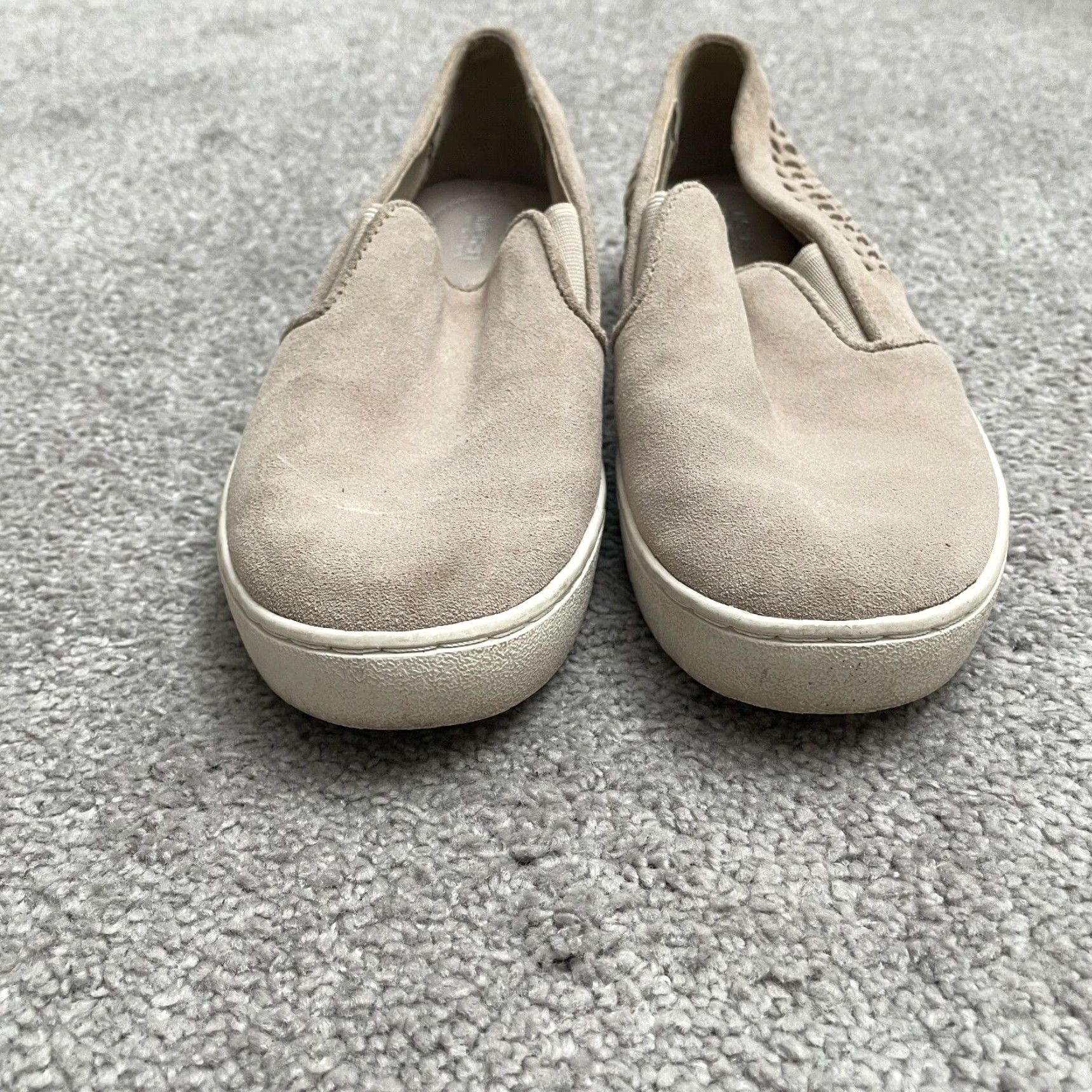 Michael Kors Michael Kors Leather Suede Slip On Sneakers Womens 8M Beige Round Toe Comfort Shoes Casual Walking Size US 8 / IT 38 - 4 Thumbnail