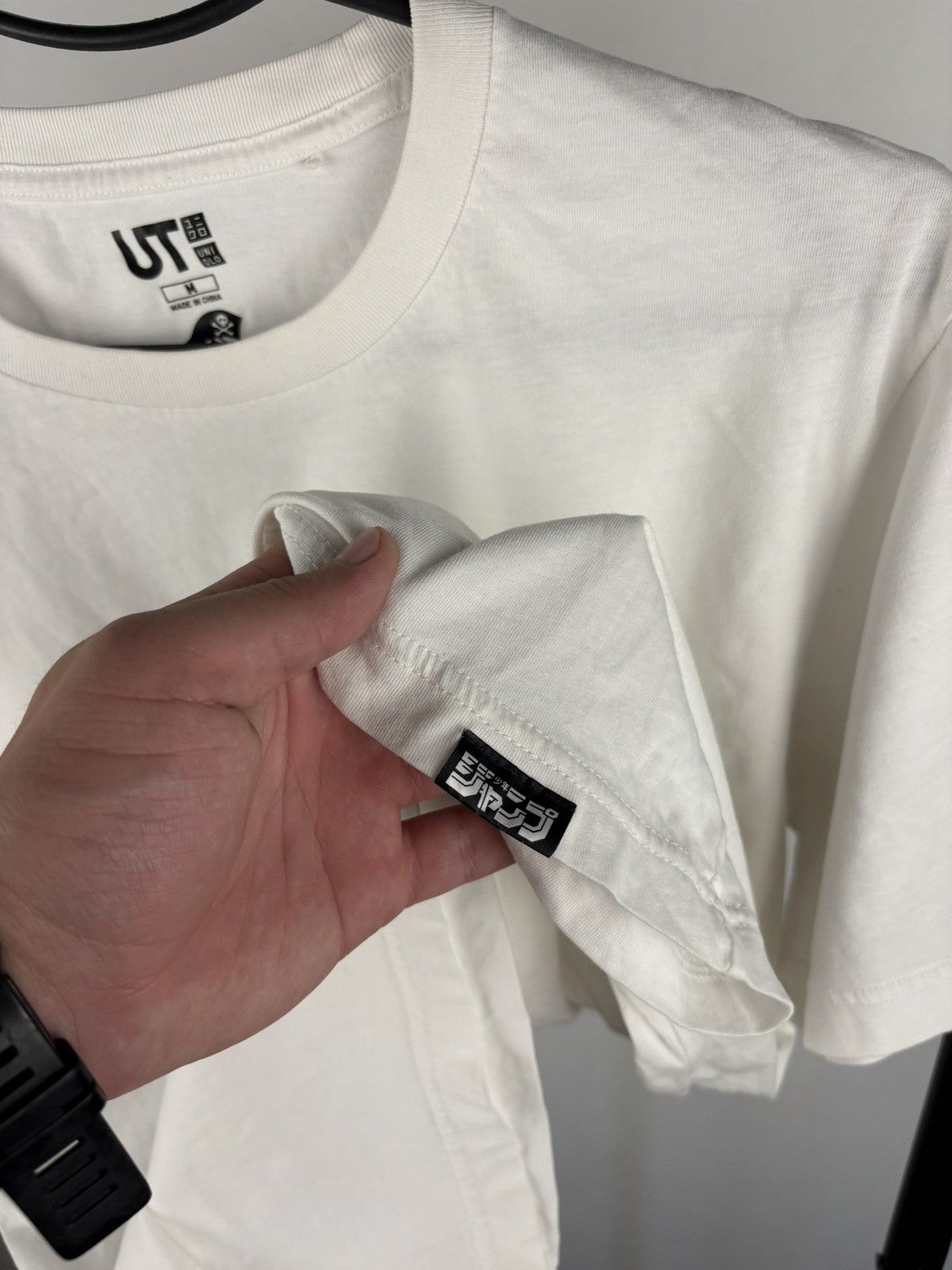 Undercover × Uniqlo Undercover x Uniqlo big logo t shirt size M Size US M / EU 48-50 / 2 - 4 Thumbnail