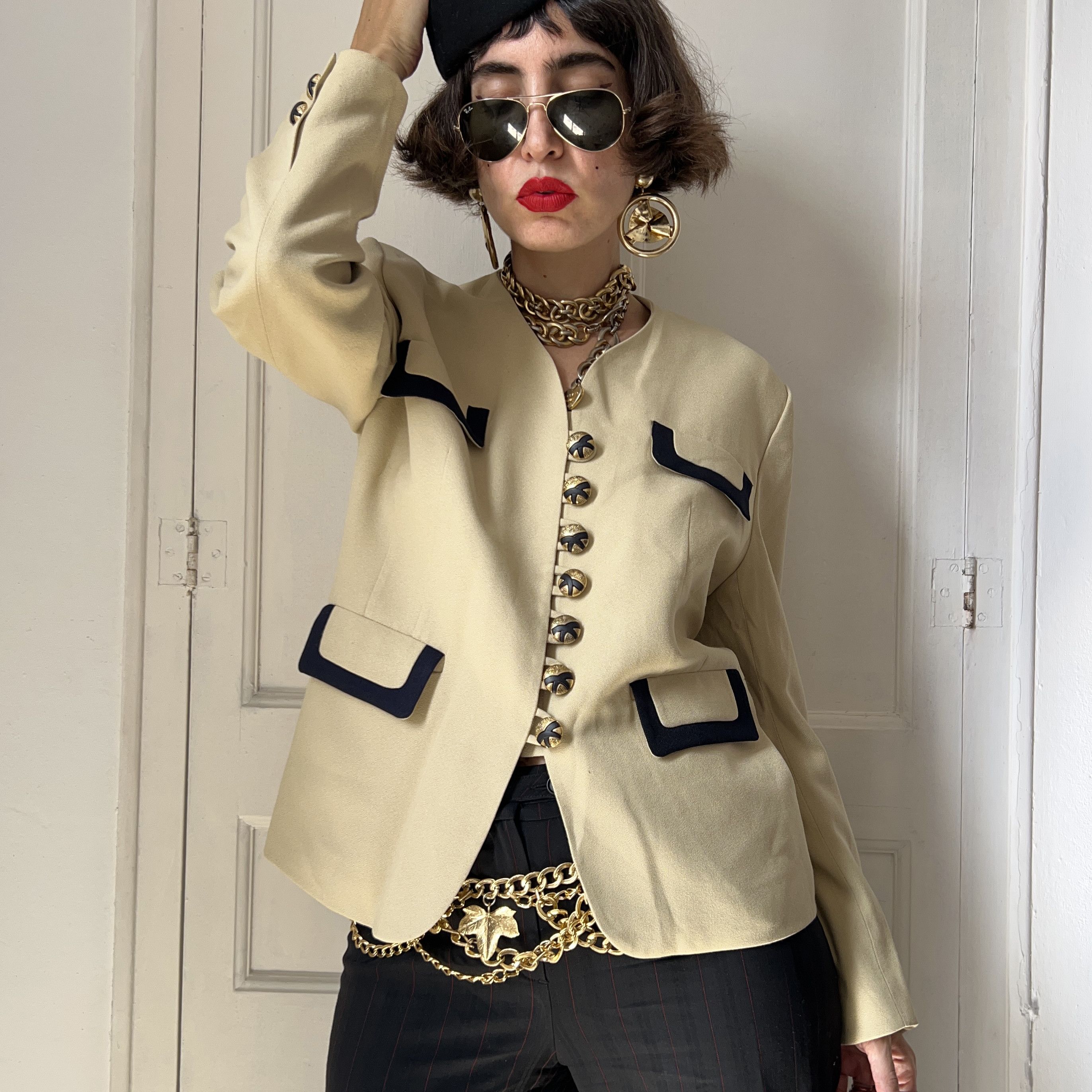 Vintage Vintage 90s Beige Collarless Blazer Navy Blue Trim Size XL / US 12-14 / IT 48-50 - 8 Thumbnail