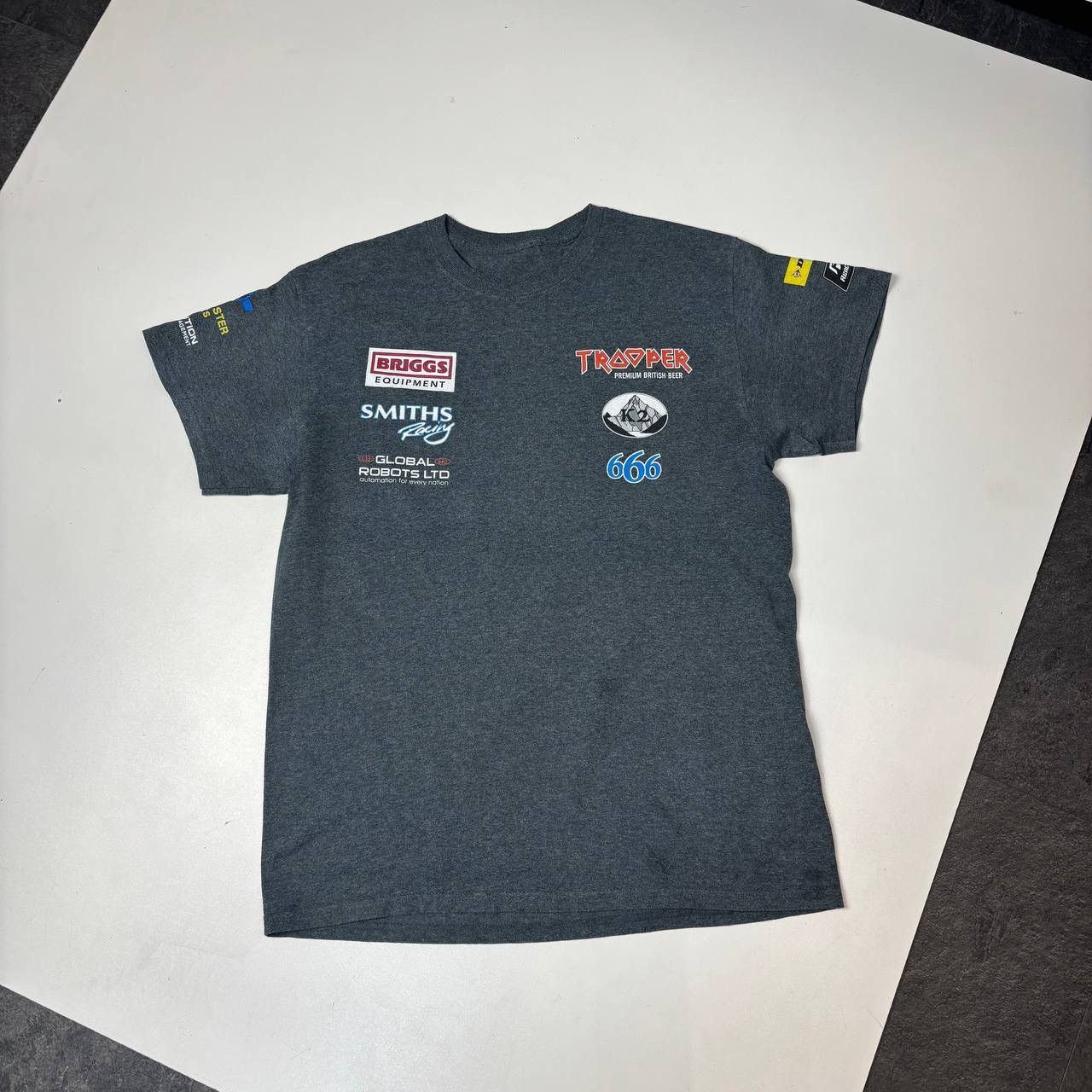 Iron Maiden Trooper Beer T-shirt Size:M