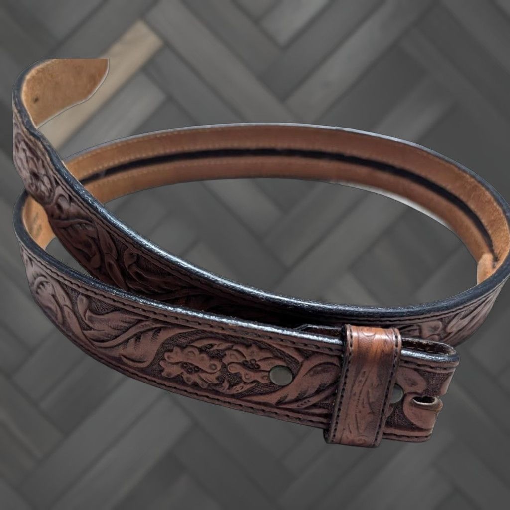 Vintage VINTAGE Silver Creek belt Western belt Men 36 Brown Leather Tooled Floral Buckle Buckle Back security money USA made Size 36 - 1 Thumbnail