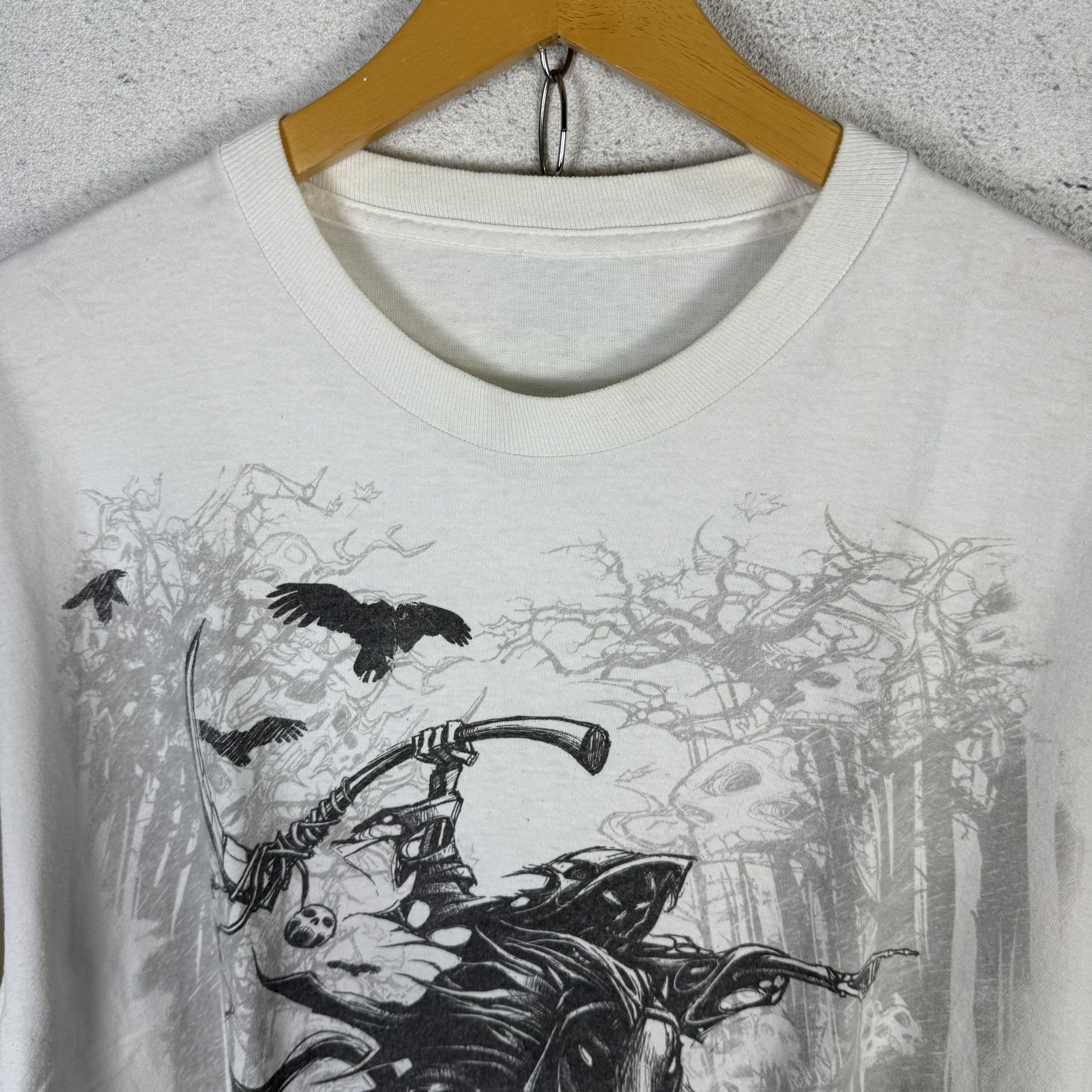 Vintage Dark Fantasy Grim Reaper Graphic Tshirt Skull & Crow Art Size US L / EU 52-54 / 3 - 4 Thumbnail
