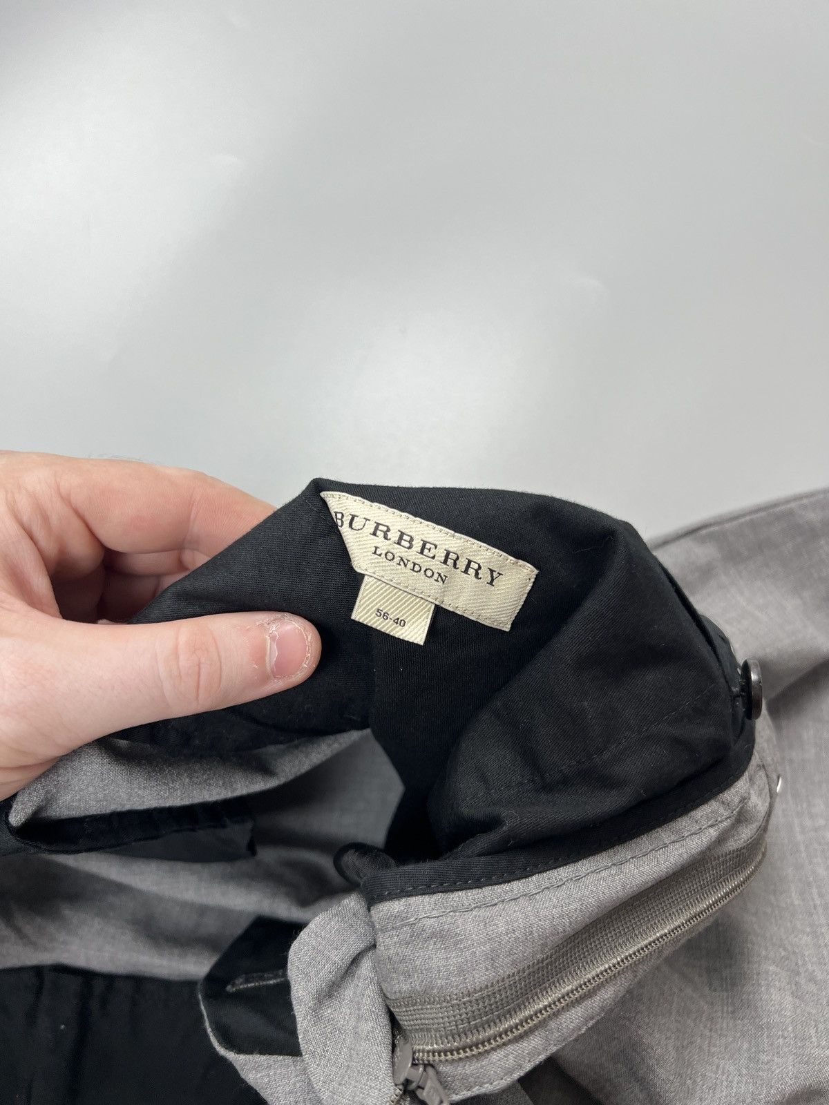 Burberry Burberry London Gray Wool Trousers (Y0530) Size US 40 / EU 56 - 7 Thumbnail