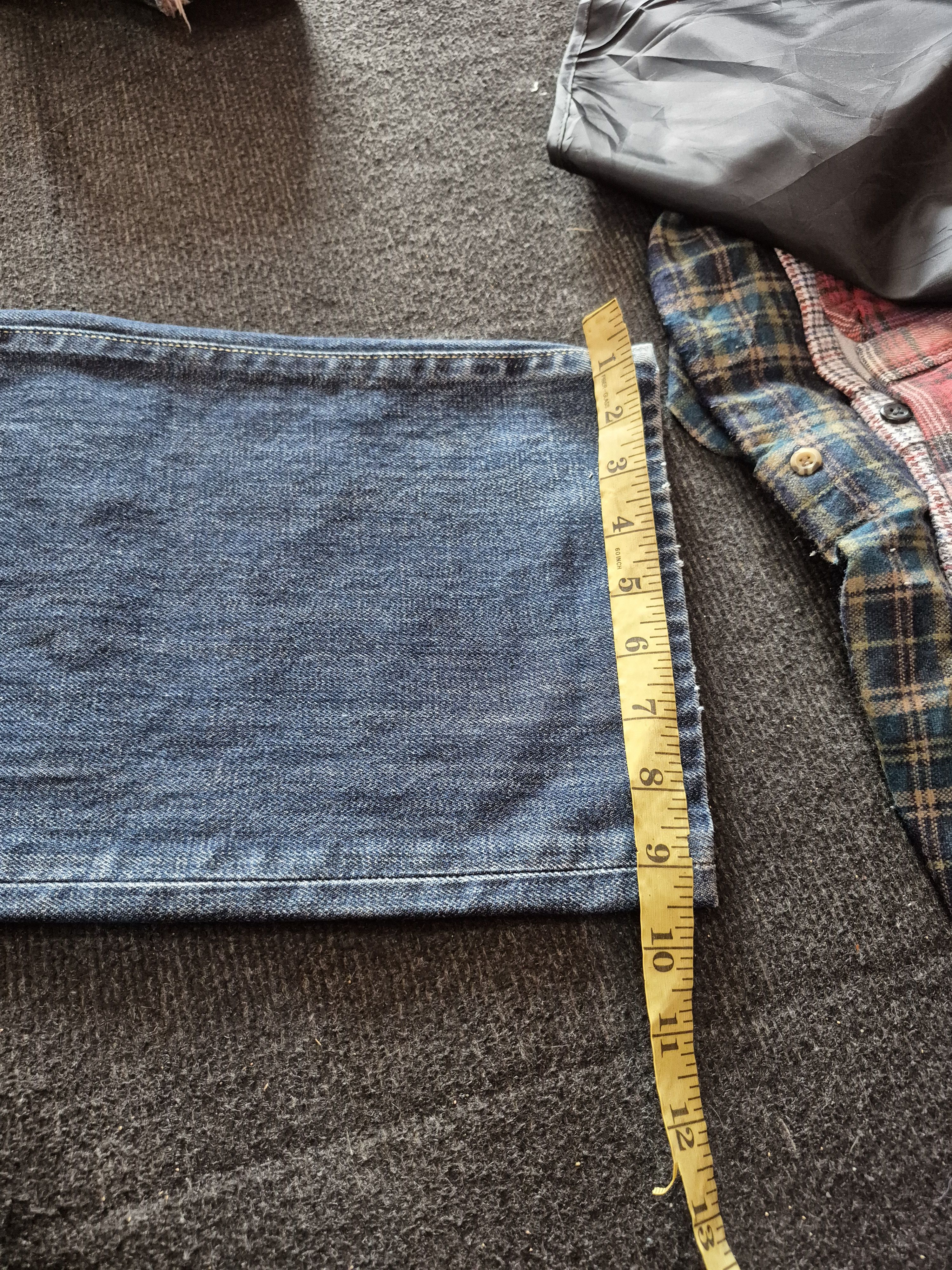 Uniqlo 🔥 Uniqlo Easy Fit Straight Jeans Denim Size US 35 - 14 Thumbnail