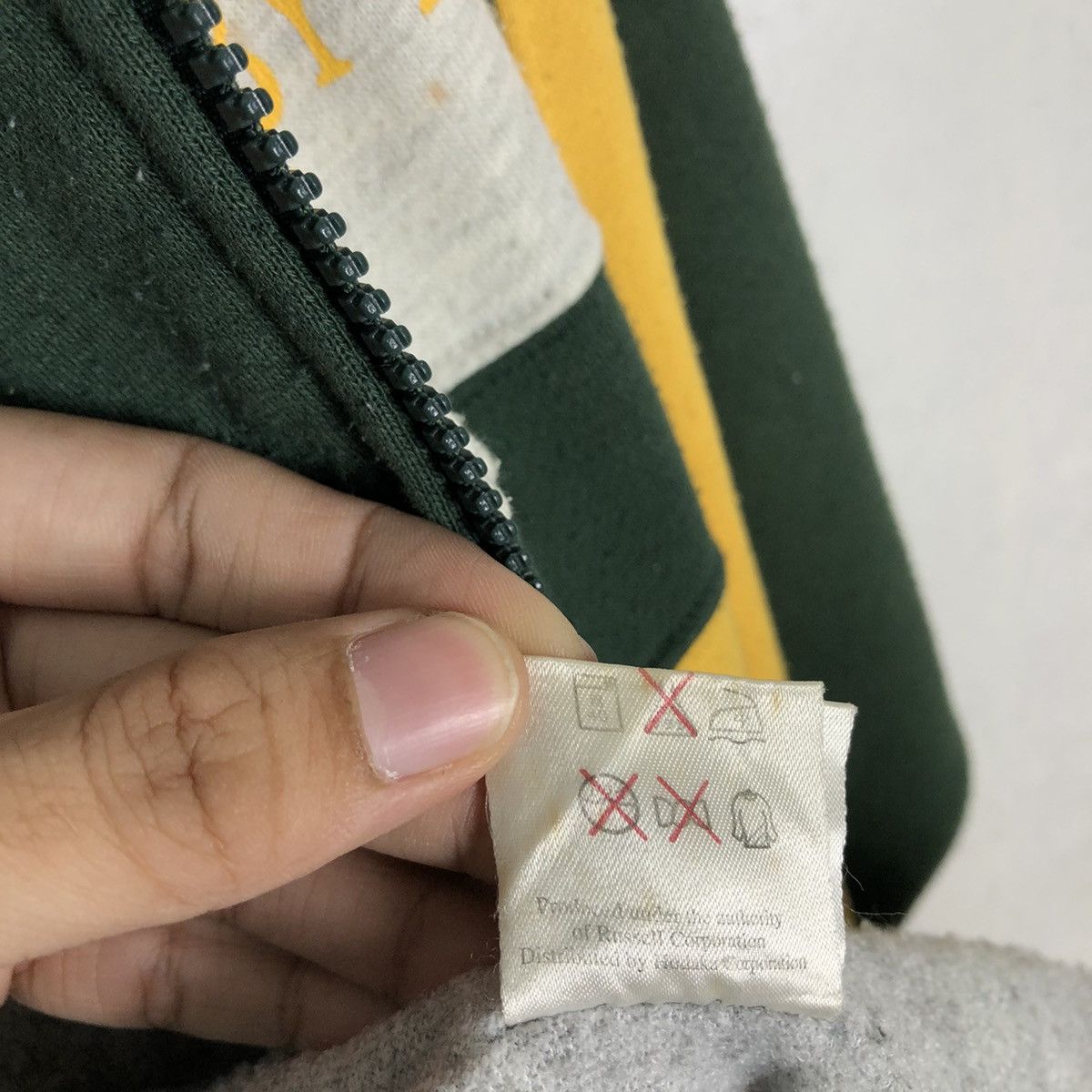 Japanese Brand 🔥90’s Rare Vintage Russell Athletic Hoodie Jacket Big Logo Size US L / EU 52-54 / 3 - 16 Thumbnail