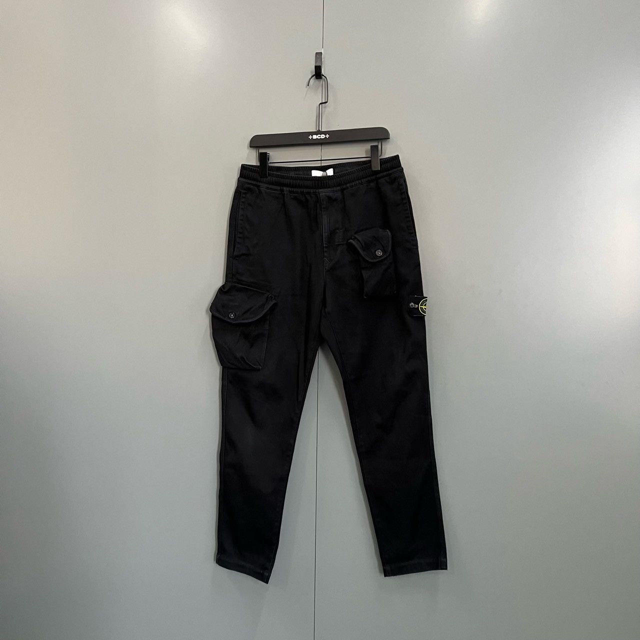 Stone Island black cargo pants from stone island Size US 32 / EU 48 - 1 Thumbnail