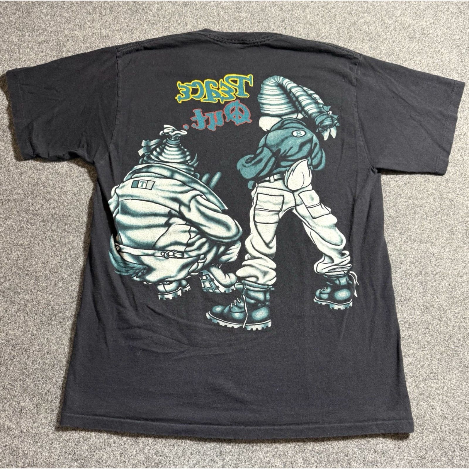 Vintage VINTAGE Warner Bros Bugs Bunny T Shirt Black 1990s Single Stitch Size L Mens 90s Cartoon Hip Hop Peace Out T Shirt Size US L / EU 52-54 / 3 - 2 Thumbnail