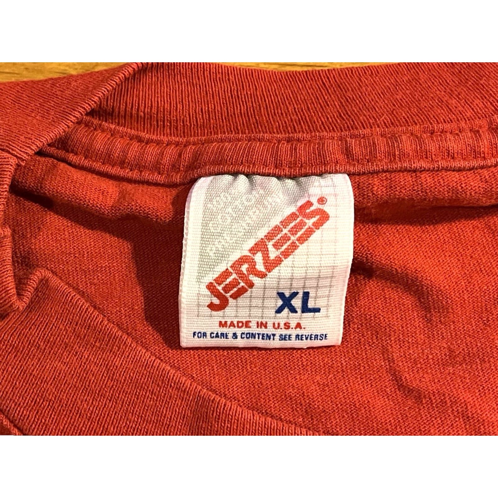 Jerzees VINTAGE Revlon Fire & Ice Shirt Men’s XL Red 80s 90s Graphic Print Jerzees Crew Neck Short Sleeve Logo Men T-Shirt Size US XL / EU 56 / 4 - 4 Thumbnail