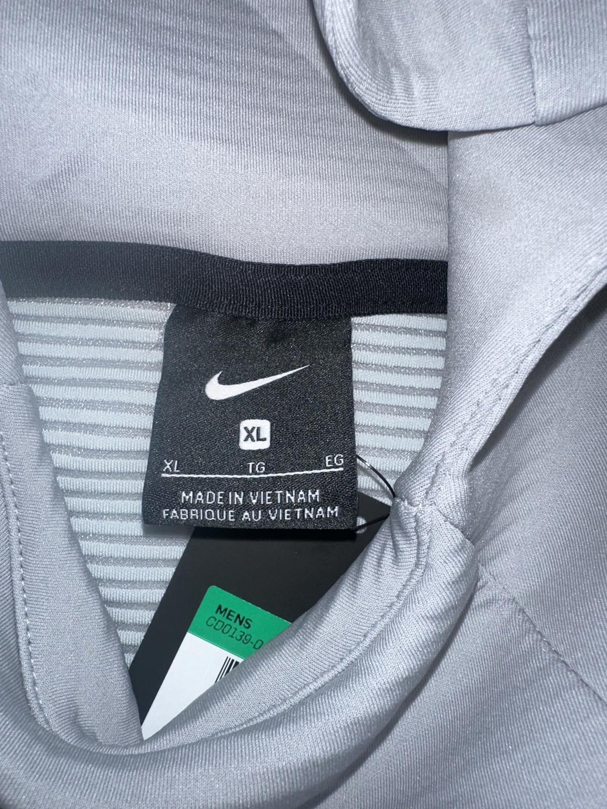 Nike Nike Gray Hooded Football Poncho Size US XL / EU 56 / 4 - 5 Thumbnail