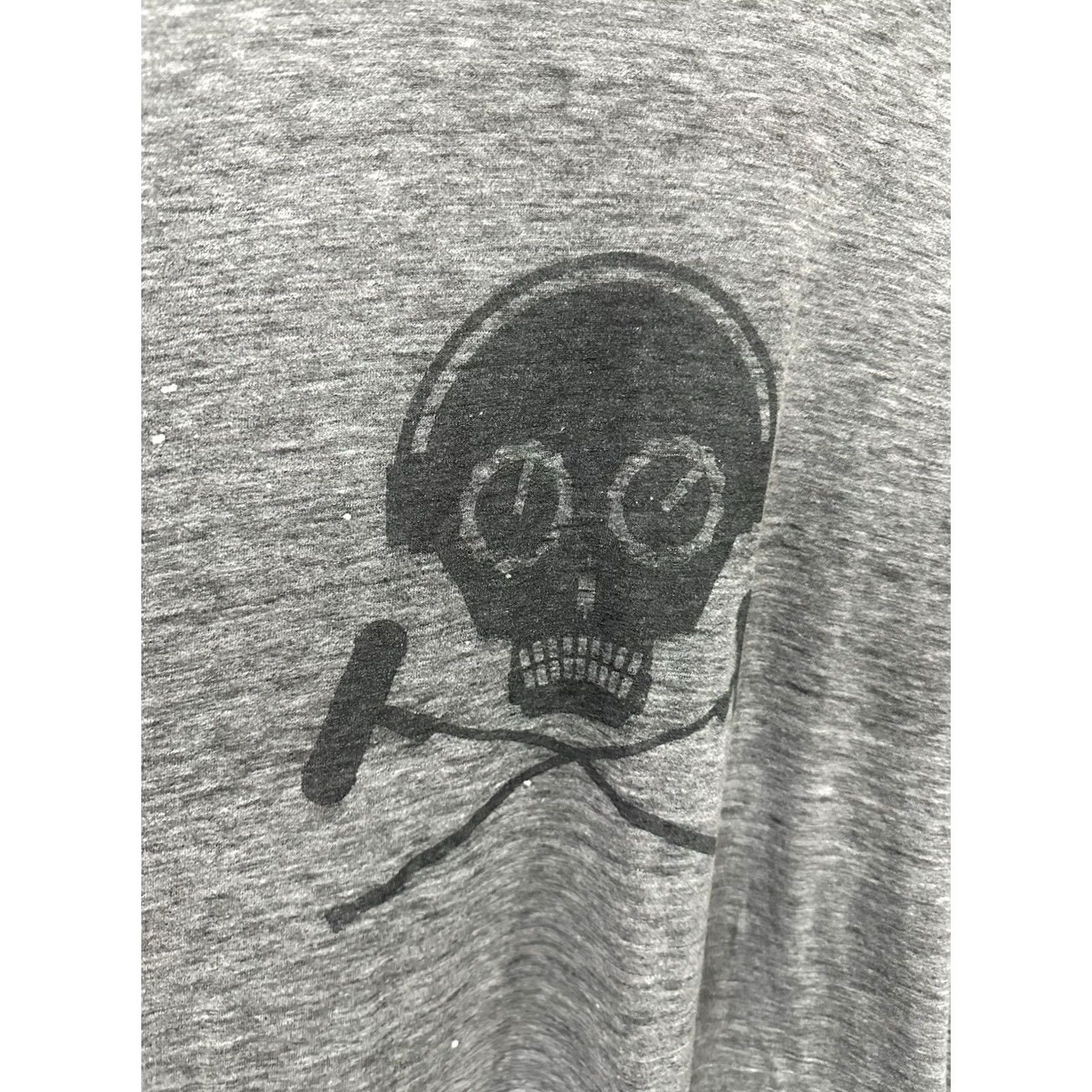 Vintage VTG Gradient Faded Worn Paper Thin Burnout Skull T-Shirt M Gray Mens Punk Audio Manglermixer Shirt Shirt Size US M / EU 48-50 / 2 - 4 Thumbnail