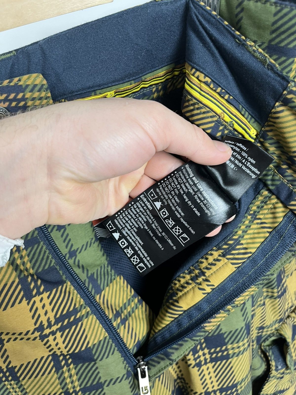 Burton Burton Plaid Snowboard Pants Cargo Shell XL Size US 36 / EU 52 - 12 Thumbnail