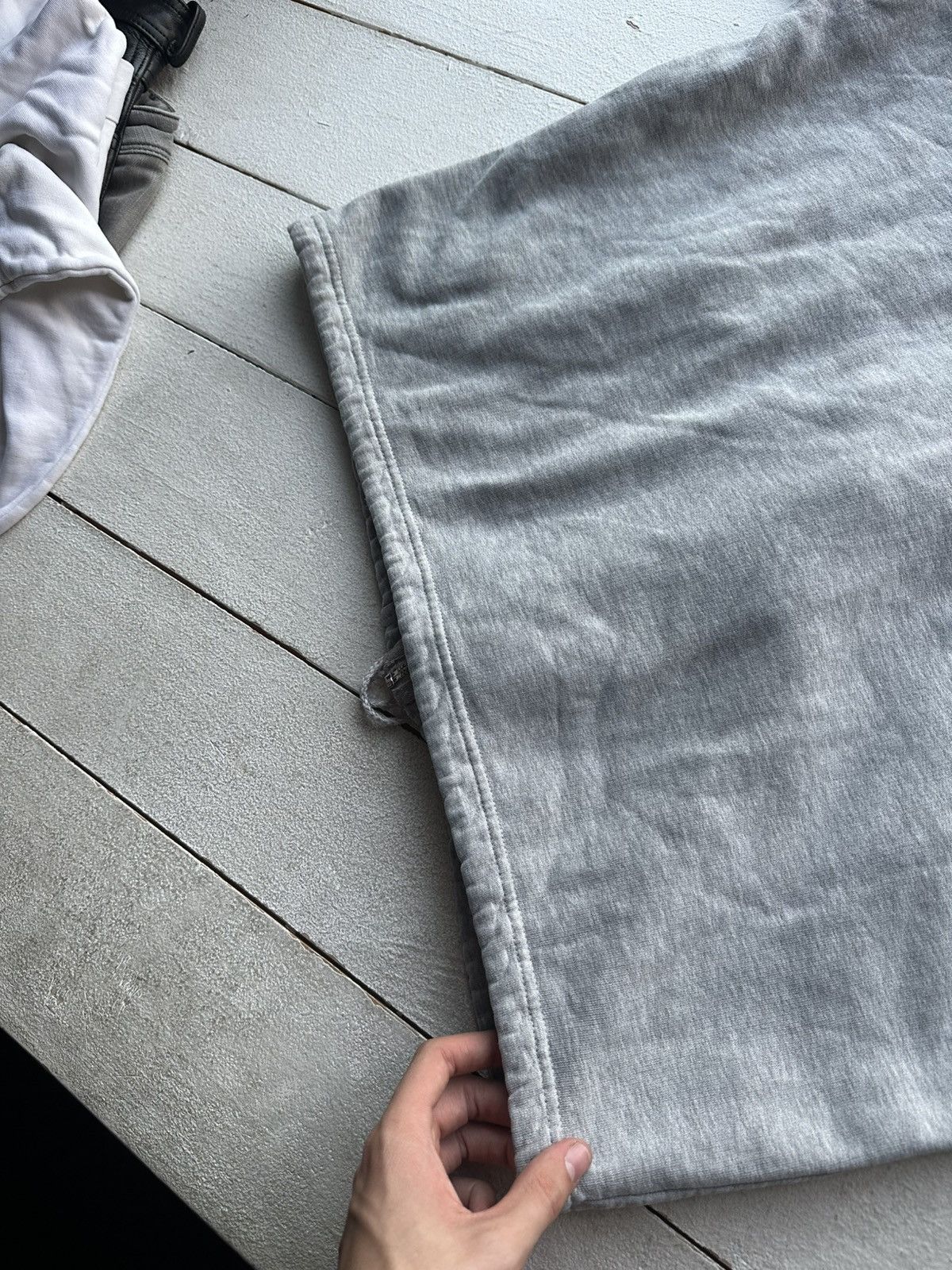 Vintage 🚨90s Nike Big Logo Swoosh Gray Oversized Sweatshirt y2k rare Size US S / EU 44-46 / 1 - 3 Thumbnail