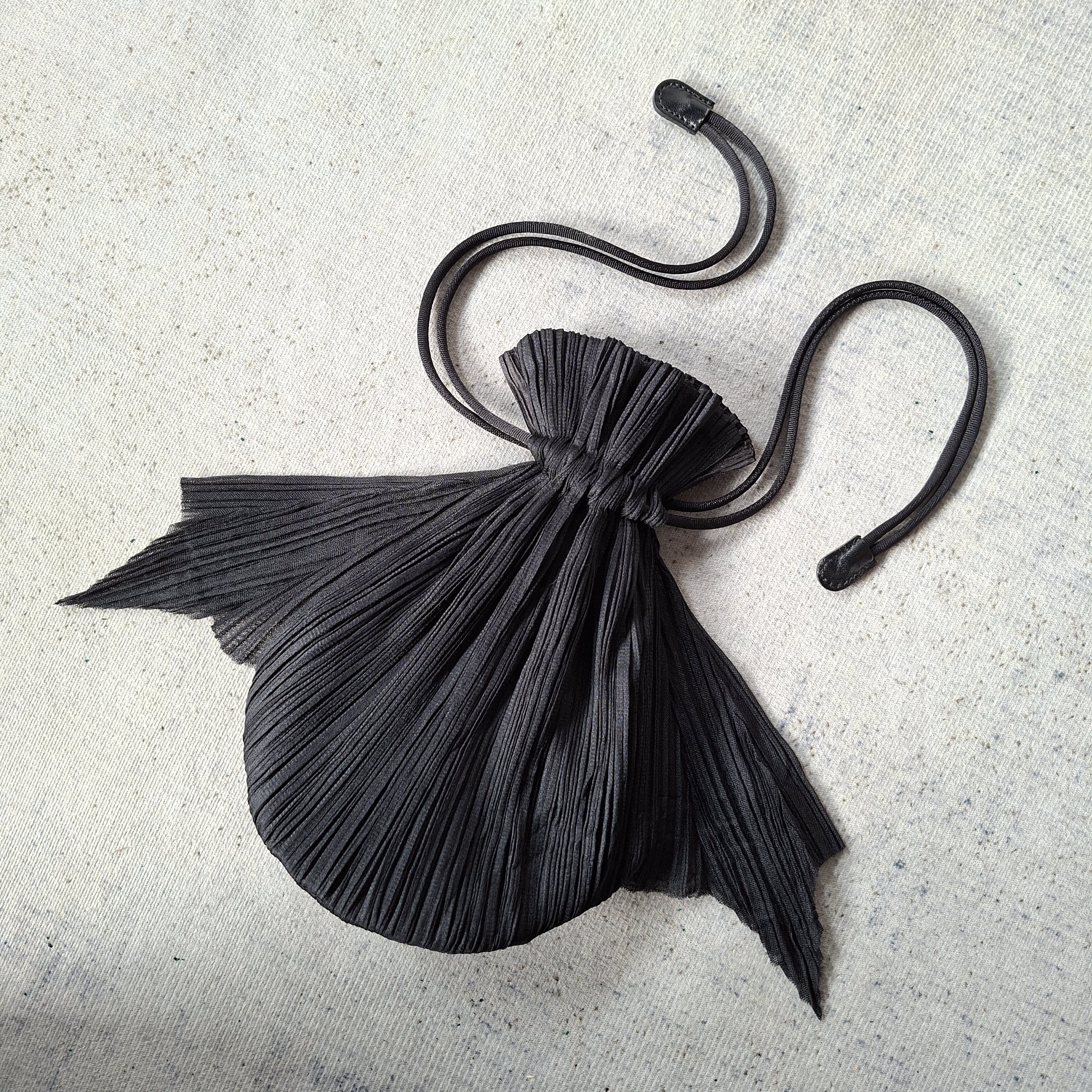 Issey Miyake 🦇Pleats please issey miyake avant garde harajuku style bag Size ONE SIZE - 4 Thumbnail