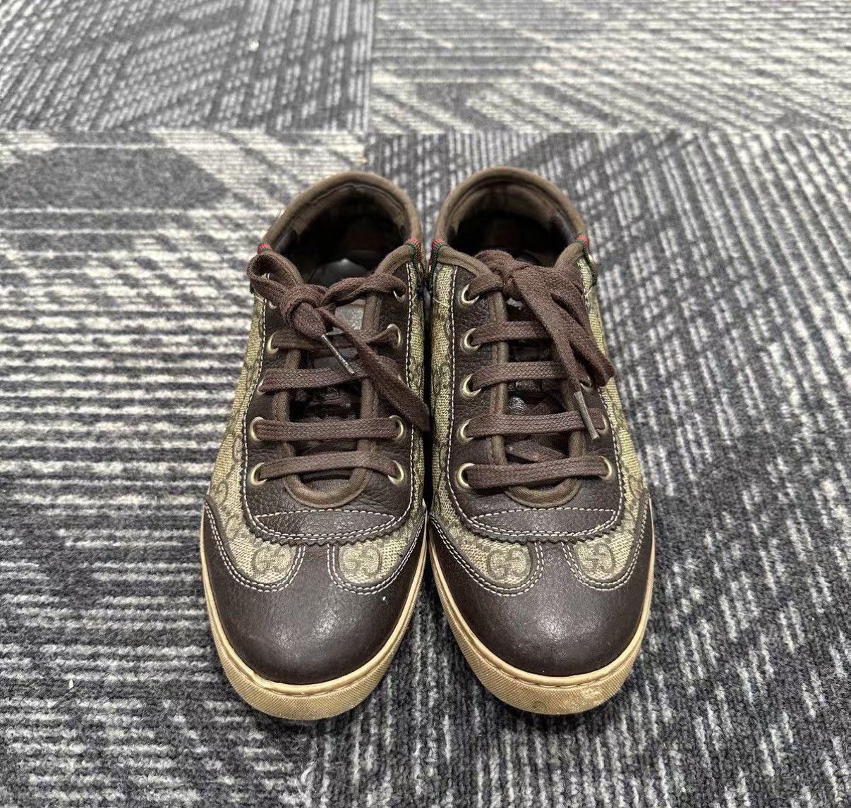 Gucci Gucci Monogram All Over Print Sneakers J42 Size US 4.5 / IT 34.5 - 2 Thumbnail