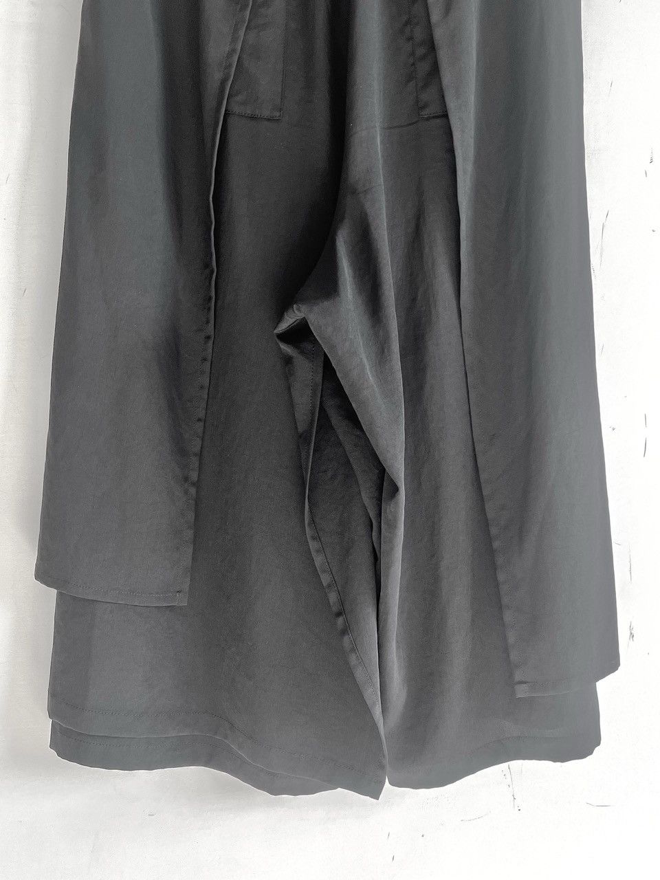 Yohji Yamamoto Yohji Yamamoto - de Chine Multi Layered Button Wide Pants Size US 30 / EU 46 - 11 Thumbnail