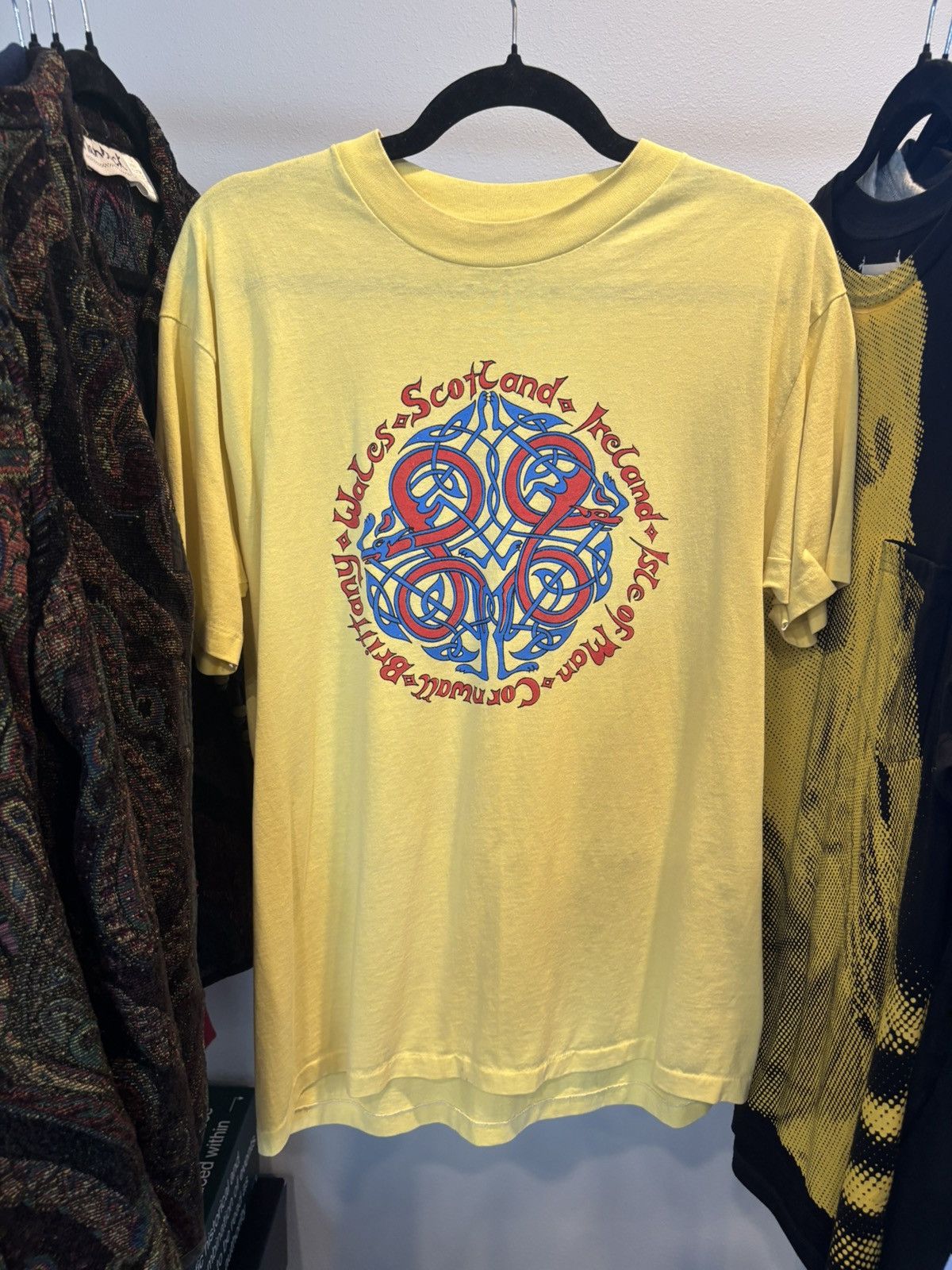 Japanese Brand WALES 🏴󠁧󠁢󠁷󠁬󠁳󠁿 Yellow Nations Snake Shirt 🐍 Size US L / EU 52-54 / 3 - 1 Thumbnail