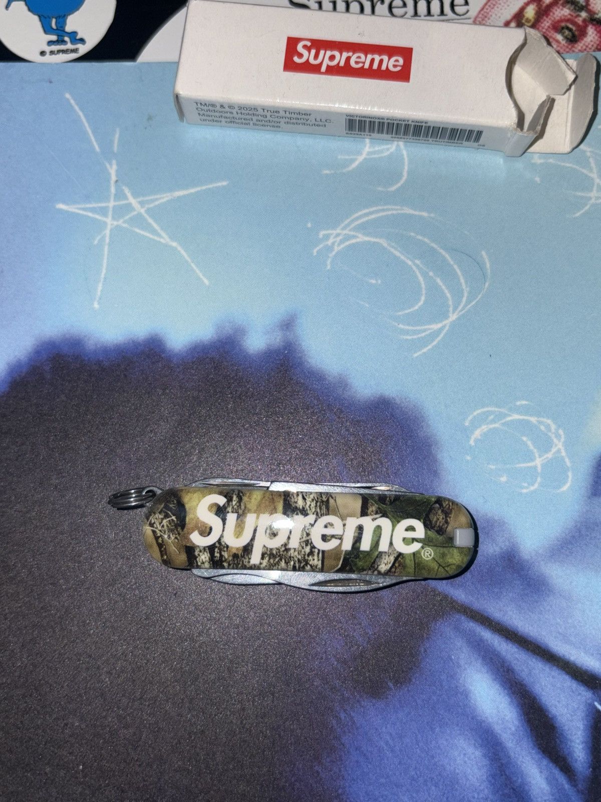 Supreme Supreme Victorinox Pocket Knife Size ONE SIZE - 1 Thumbnail