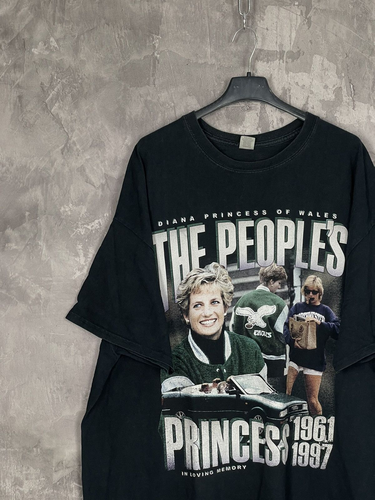 Vintage Vintage Princess Diana Y2K Big Print LogoT-Shirt Size US L / EU 52-54 / 3 - 3 Thumbnail