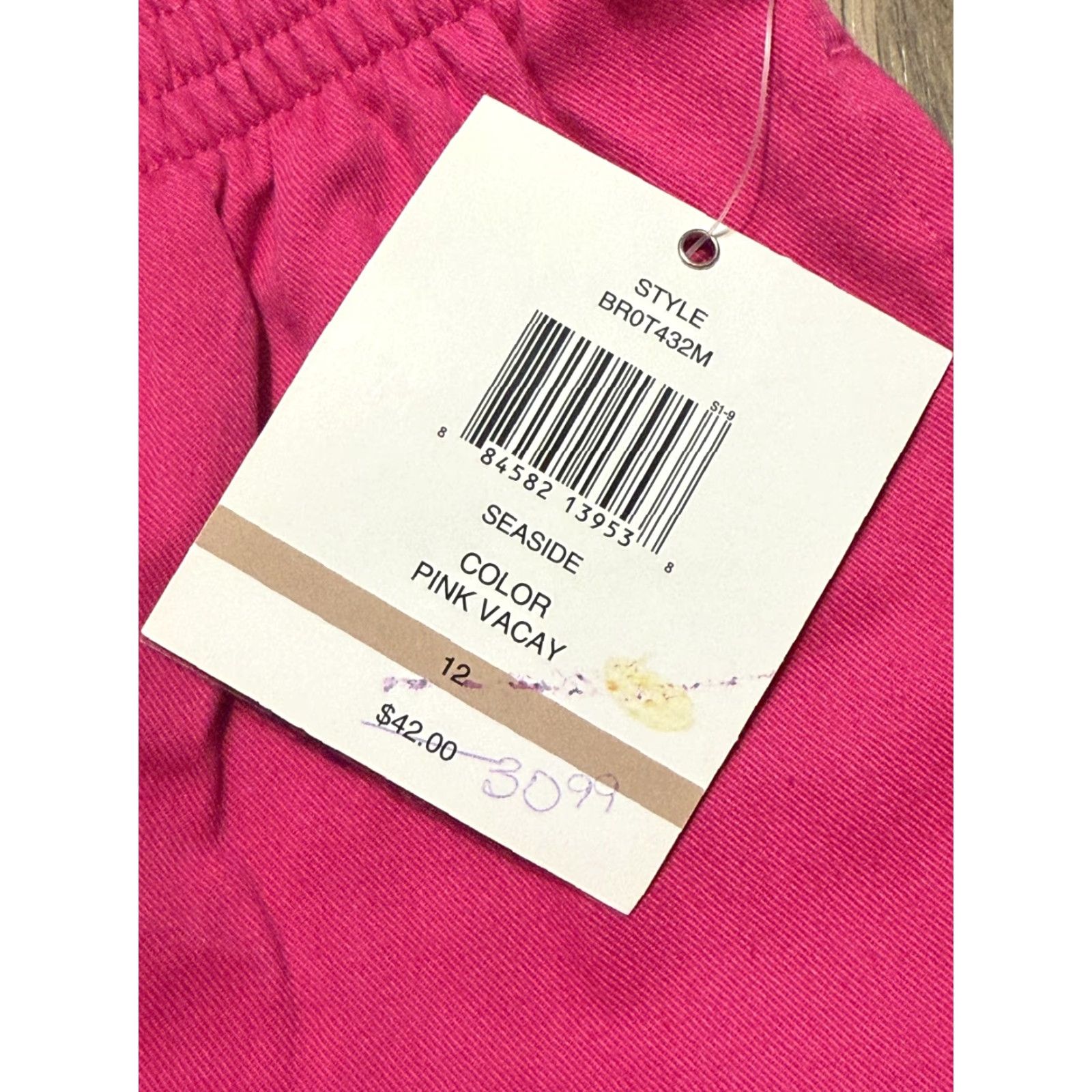 Vintage Breckenridge Pants Women’s 12 Pink Pull On Capris NWT Regular Rise 21 In Inseam 21 in Cotton Blend Straight Style Capris NWT Size 34" / US 12 / IT 48 - 4 Thumbnail