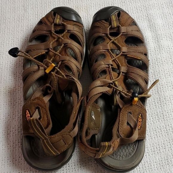 KEEN Keen Whisper Fisherman Sz. 10.5 Brown Strappy Waterproof Wal Size US 10.5 / EU 43-44 - 1 Thumbnail