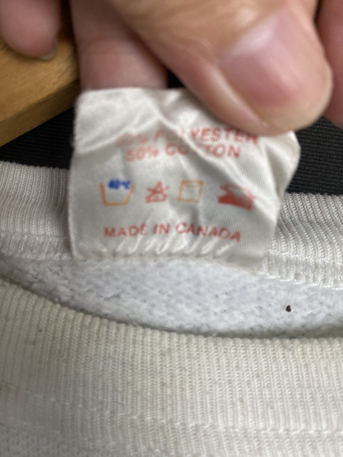 Vintage Vintage Canada Sweatshirt Size US S / EU 44-46 / 1 - 9 Thumbnail