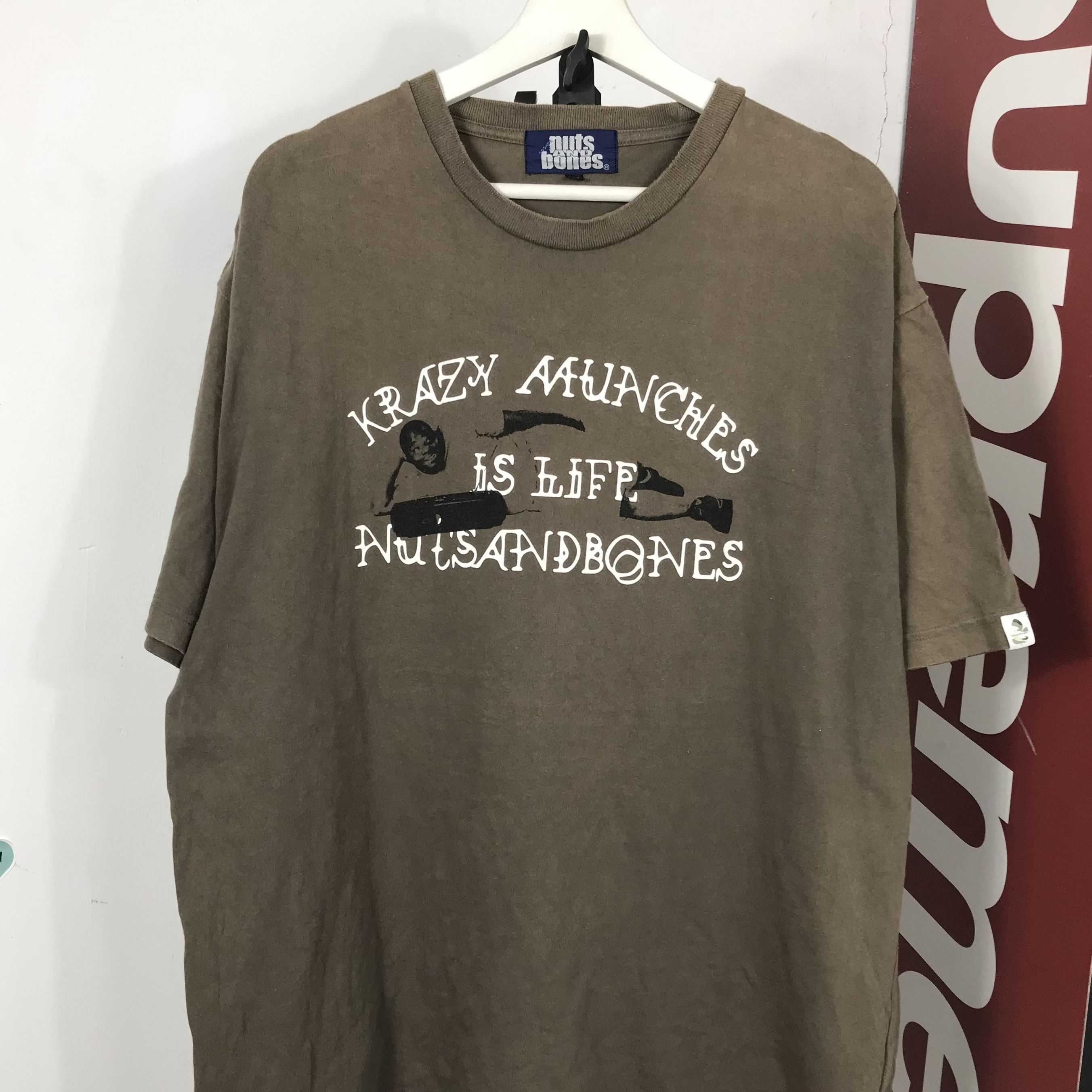 Other japan krazy munches is life Nuts And Bones Streetwear Size US XL / EU 56 / 4 - 2 Thumbnail
