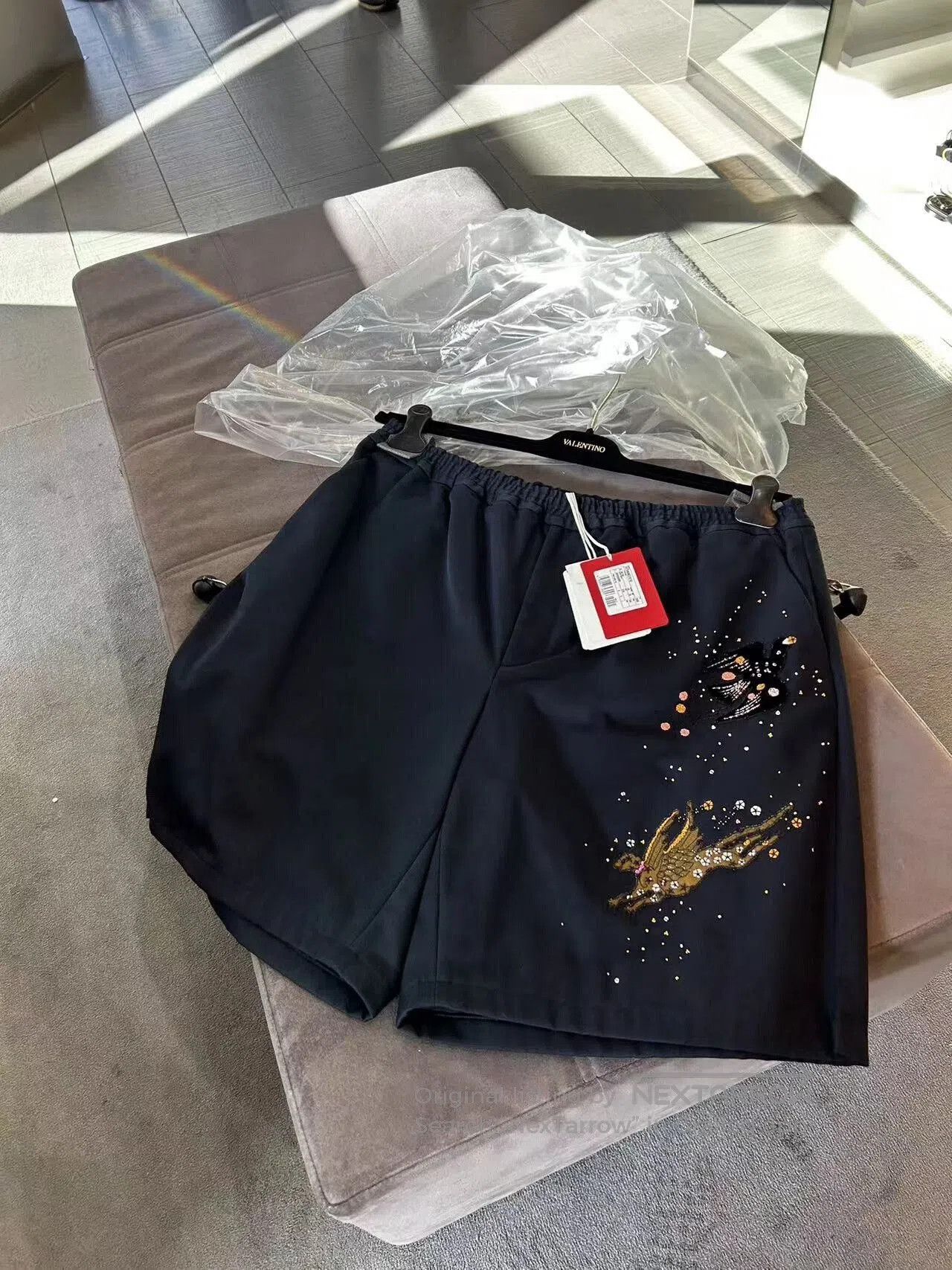 Valentino Valentino Runway Shorts Size 54. Size US 44 / EU 60 - 1 Thumbnail