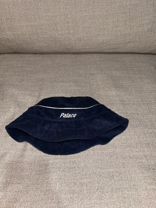 Palace Toweling navy bucket hat | Grailed