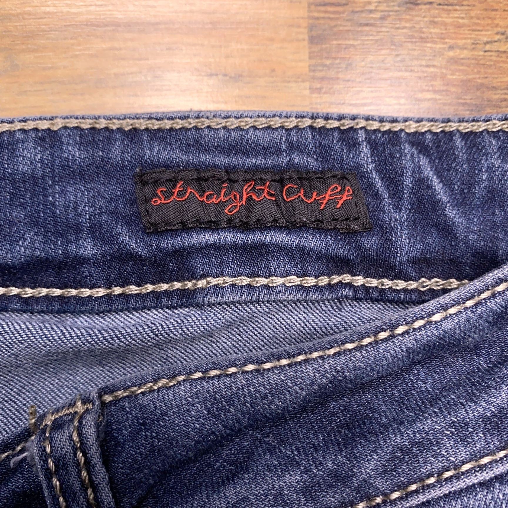 Vintage Earl Women's High Rise Blue Denim 24W Straight Fit Jeans User: Earl Women's High Rise Blue Denim 24W Straight Fit Jeans Size 42" / US 20 - 5 Thumbnail