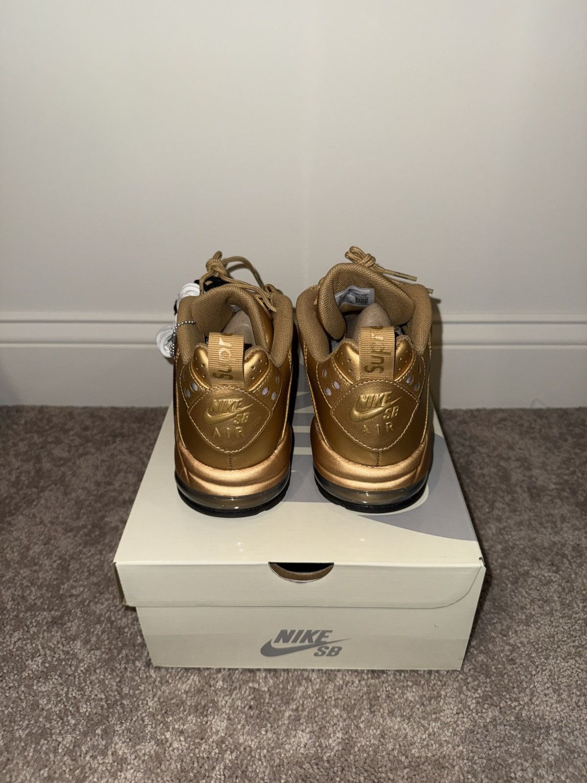 Nike × Supreme Supreme/Nike SB Air Max 2 CB '94 Low 'Metallic Gold' Size 8 Size US 8 / EU 41 - 4 Thumbnail