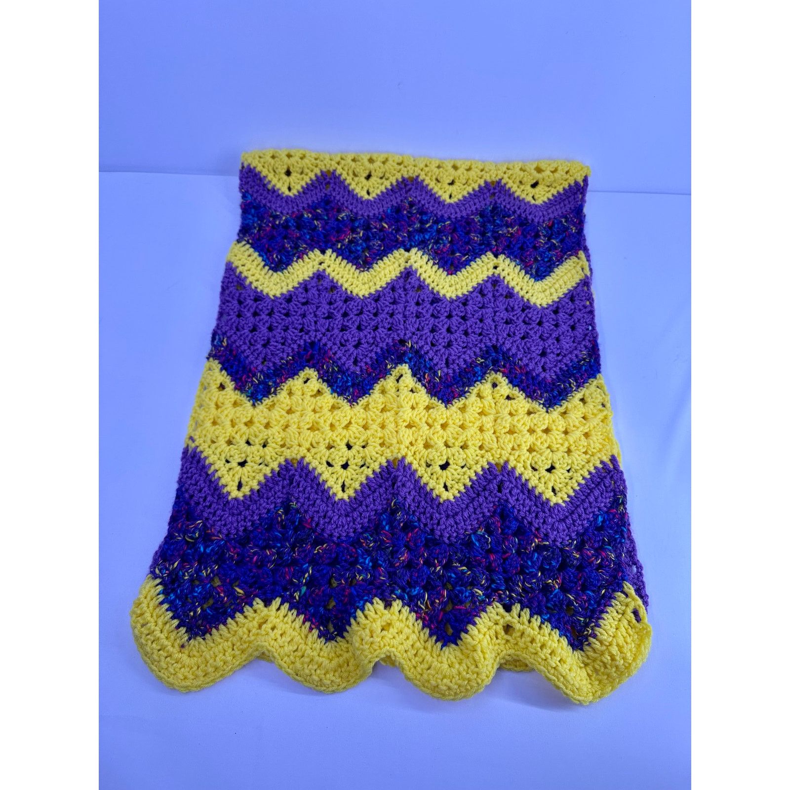 & Other Stories Vikings Theme Granny Crochet Handmade Furniture Cover Size ONE SIZE - 2 Thumbnail
