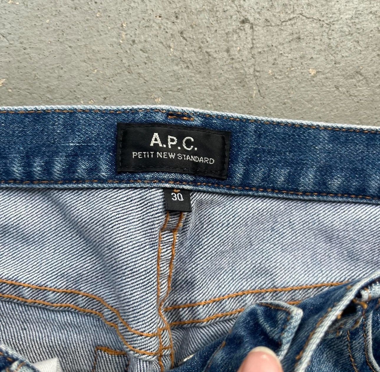 A.P.C. A.P.C. Petit New Standard - Size 30 Size US 30 / EU 46 - 3 Thumbnail