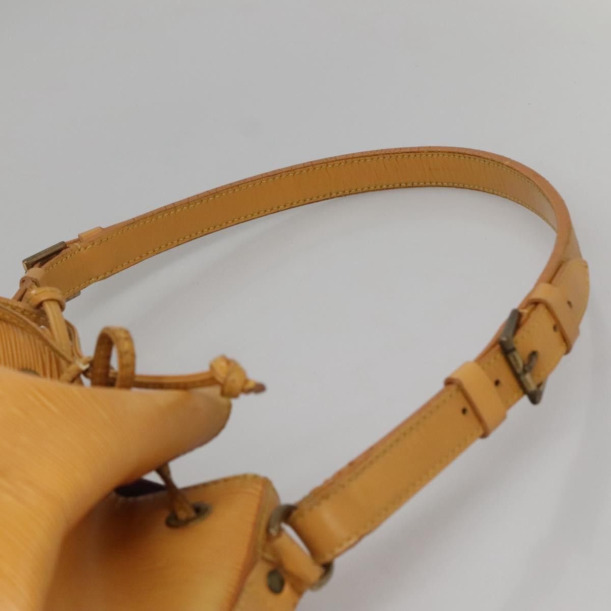 Louis Vuitton LOUIS VUITTON Epi Petit Noe Shoulder Bag Yellow M44109 Size ONE SIZE - 8 Thumbnail