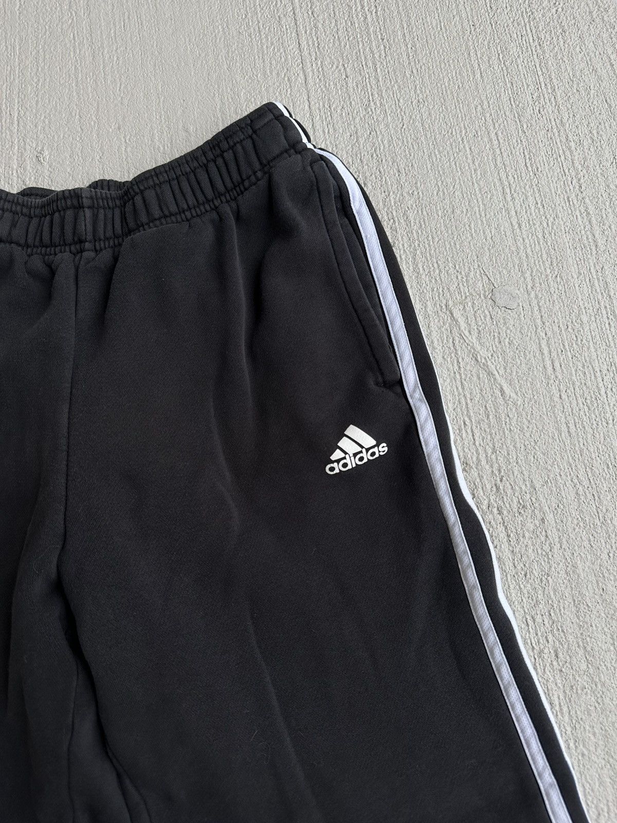 Other Adidas Sweatpants Size US 32 / EU 48 - 2 Thumbnail