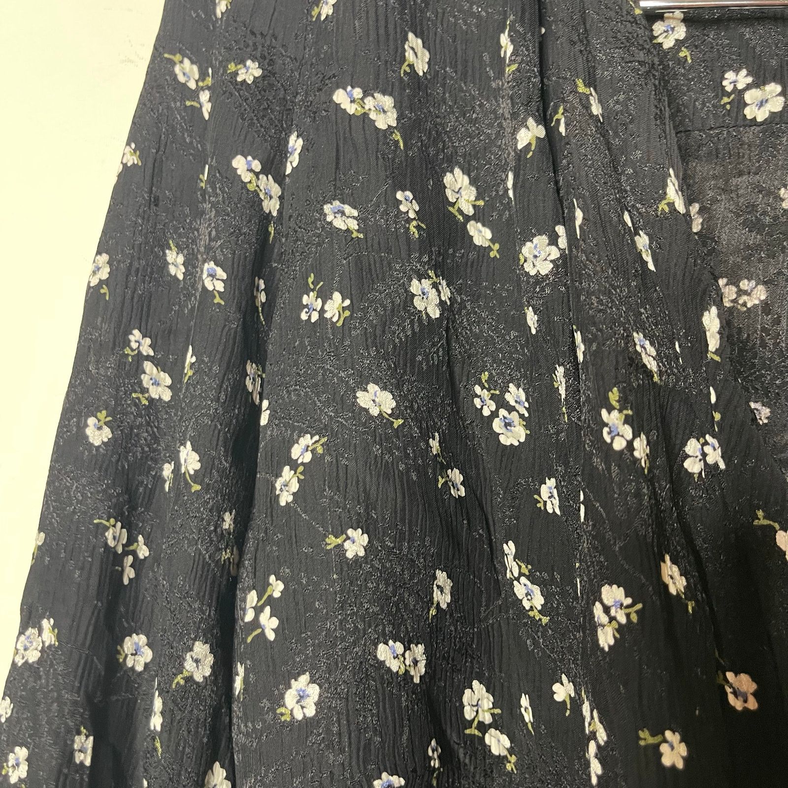 Sezane Sezane ABÉLIA WRAP BLOUSE two toned jacquard Black Floral Size XS / US 0-2 / IT 36-38 - 8 Thumbnail