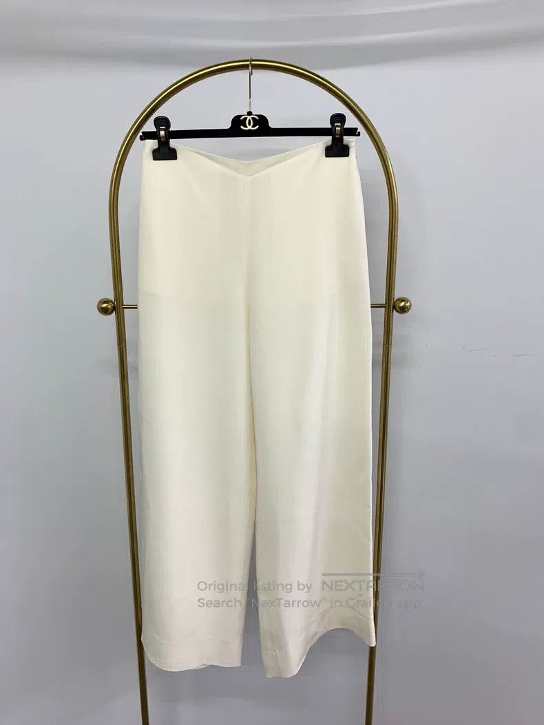 The Row The Row size 0 White wide-leg pants Size 26" / US 2 / IT 38 - 1 Thumbnail