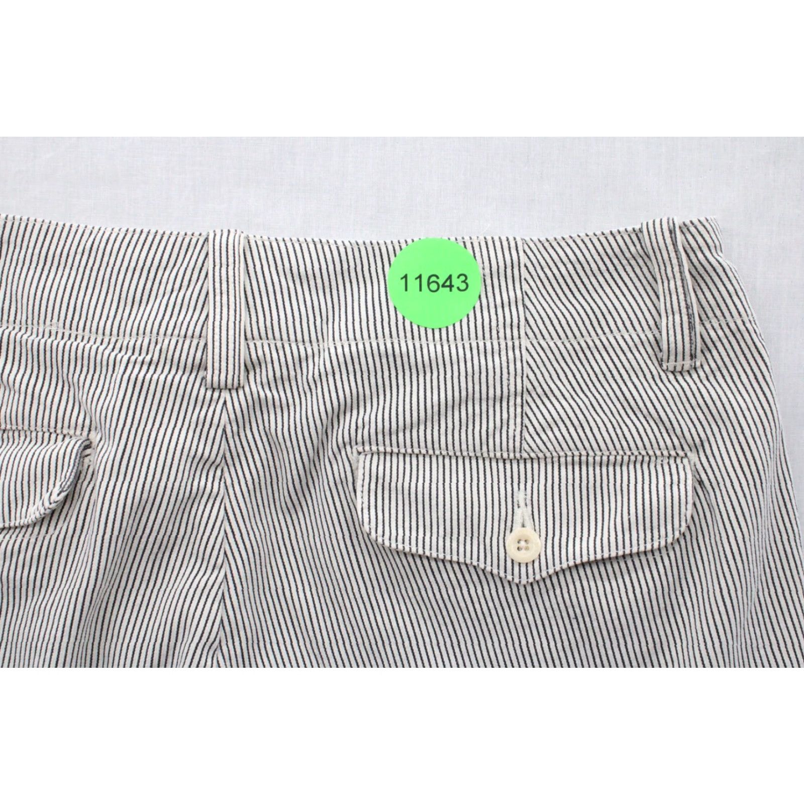 Polo Ralph Lauren VTG Polo Ralph Lauren Bermuda Shorts Men's 34 Beige Pinstripe Heavy Cotton Preppy Bermuda Shorts Pinstripe 90s Preppy Mens Size US S / EU 44-46 / 1 - 7 Thumbnail