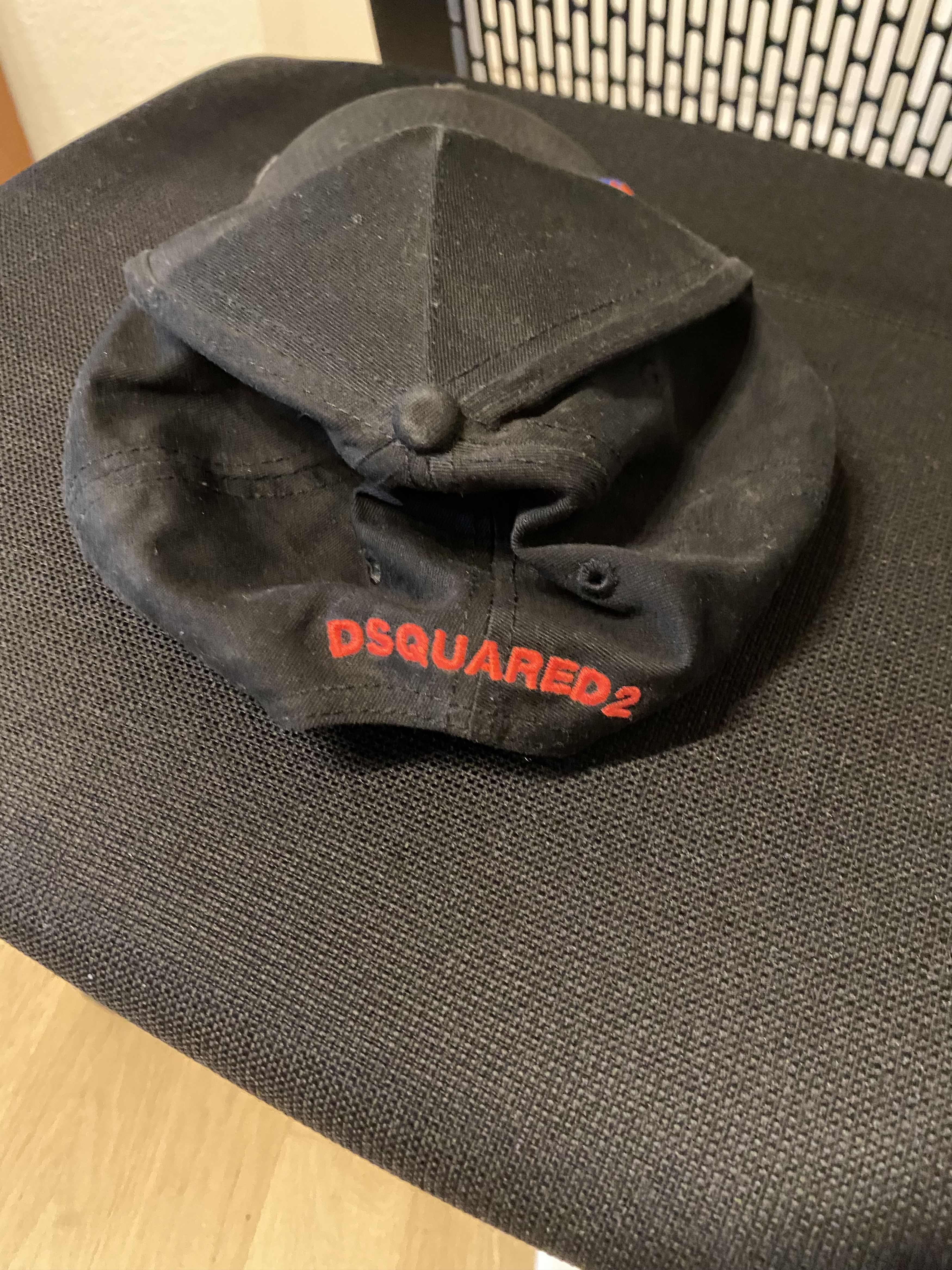 Dsquared2 DSQ2 Cap Maple Leaf Black Red Dsquared2 Size ONE SIZE - 5 Thumbnail
